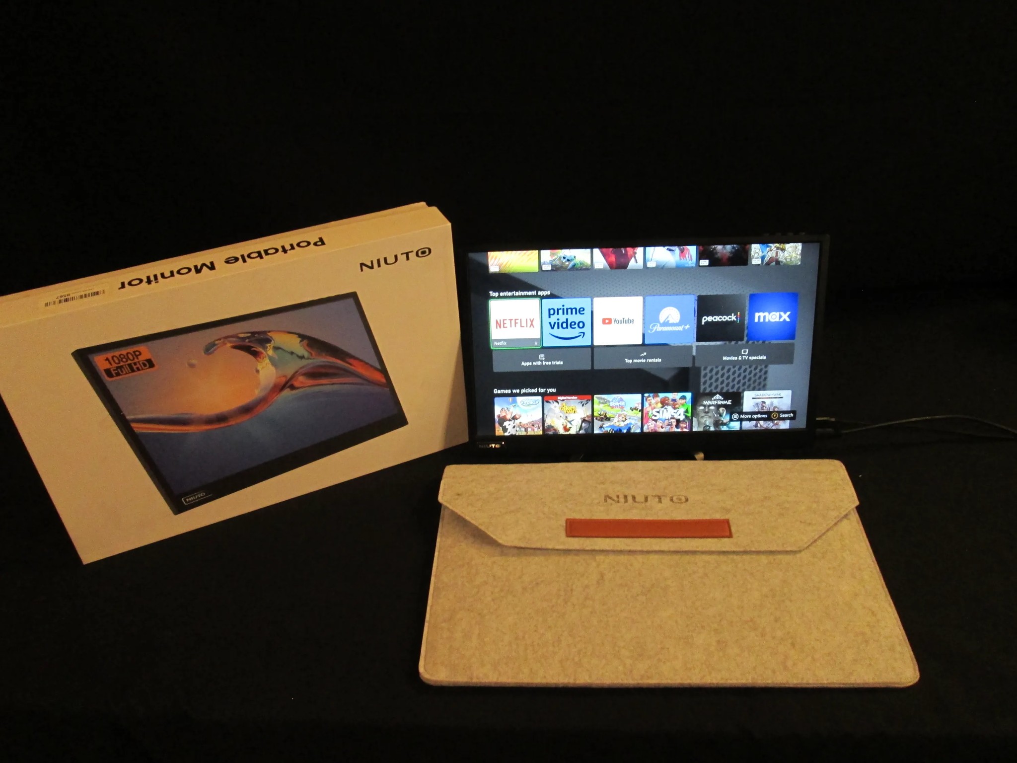 Portable Gaming Monitor 144hz 17.3 inch With Box And Accessories