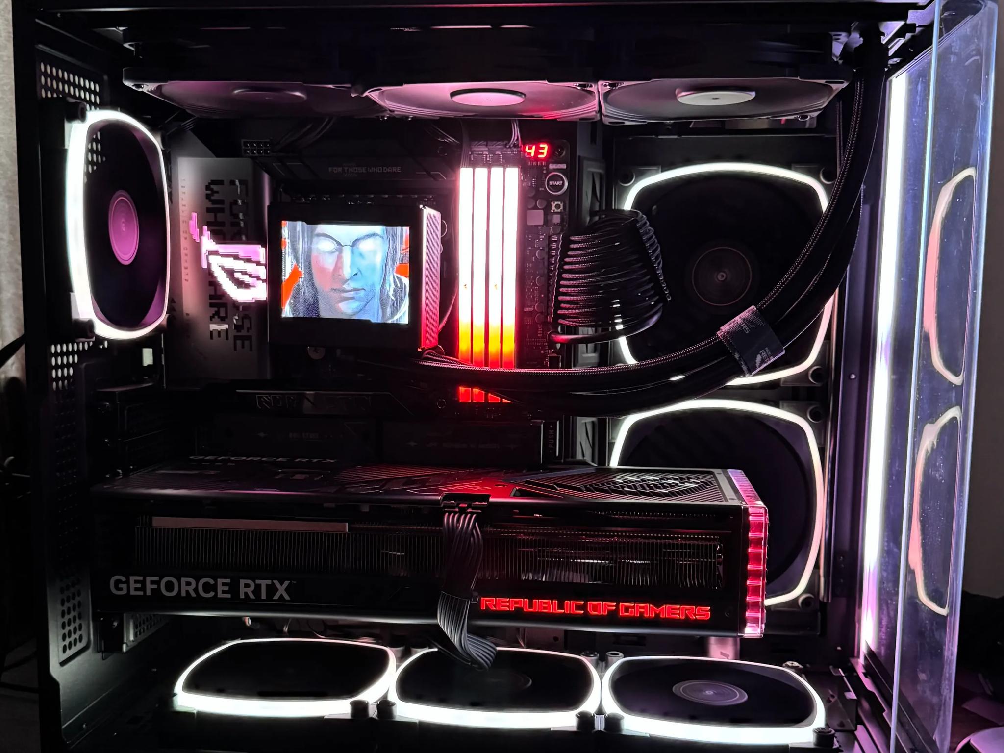 ROG OF FURY-4090 ASUS ROG STRIX + RYZEN 7 9800x3D + 64GB