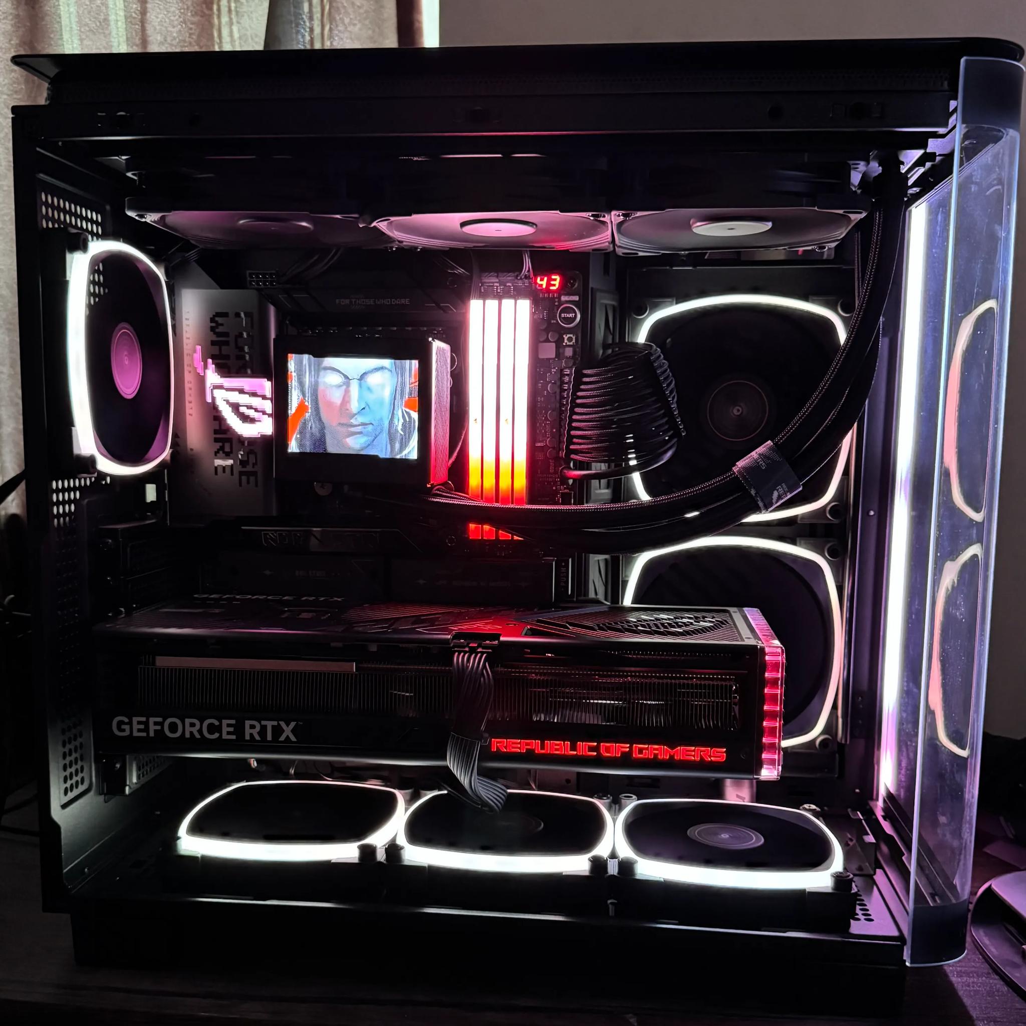 ROG OF FURY-4090 ASUS ROG STRIX + RYZEN 7 9800x3D + 64GB