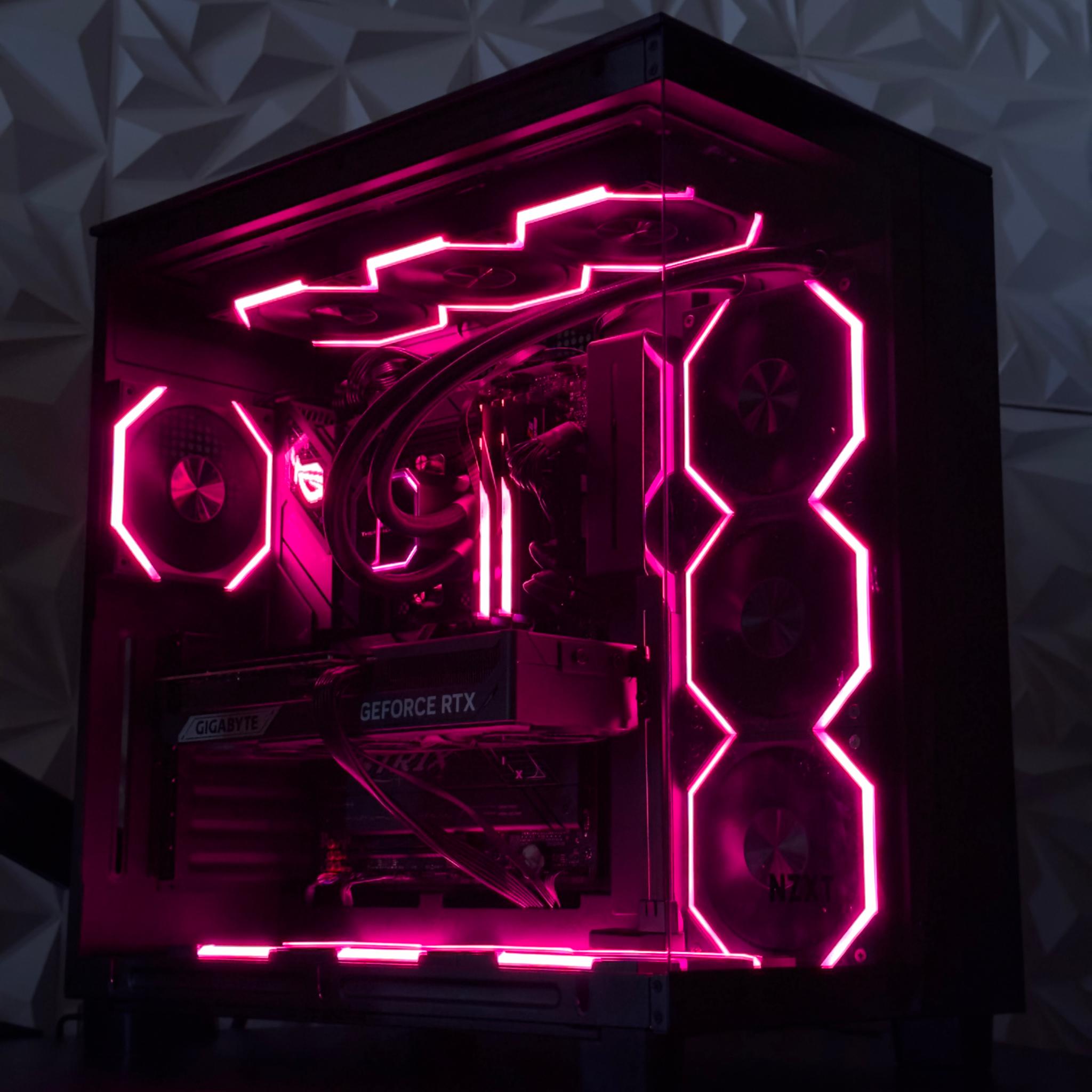 RTX 5070 Ti / Ryzen 7 9800X3D / 32GB 6000MHz CL30 DDR5 / 2TB crucial ssd / Windows 11 by