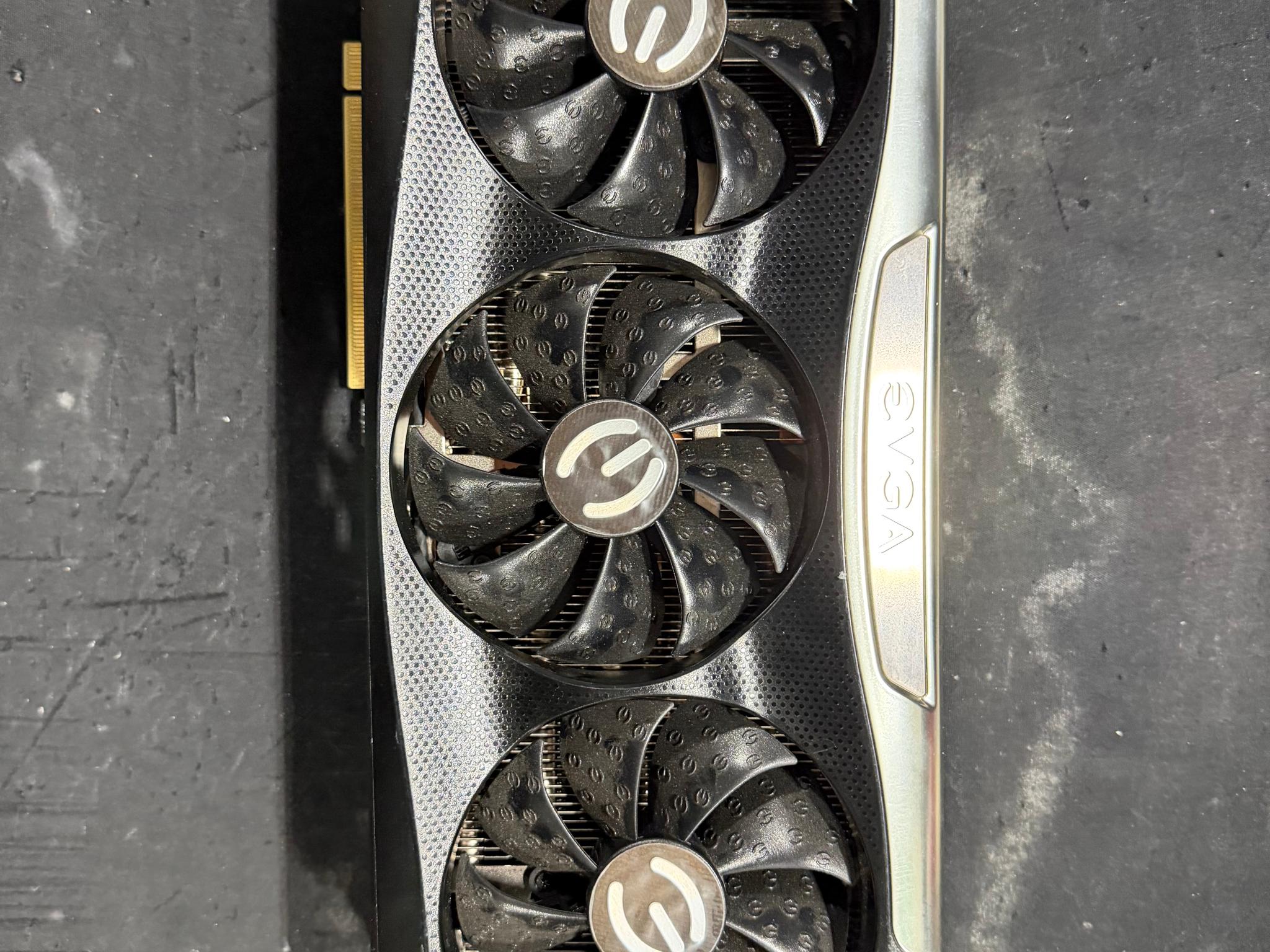 2x EVGA FTW3 ULTRA GAMING GeForce RTX 3080 Ti, reserved bundle