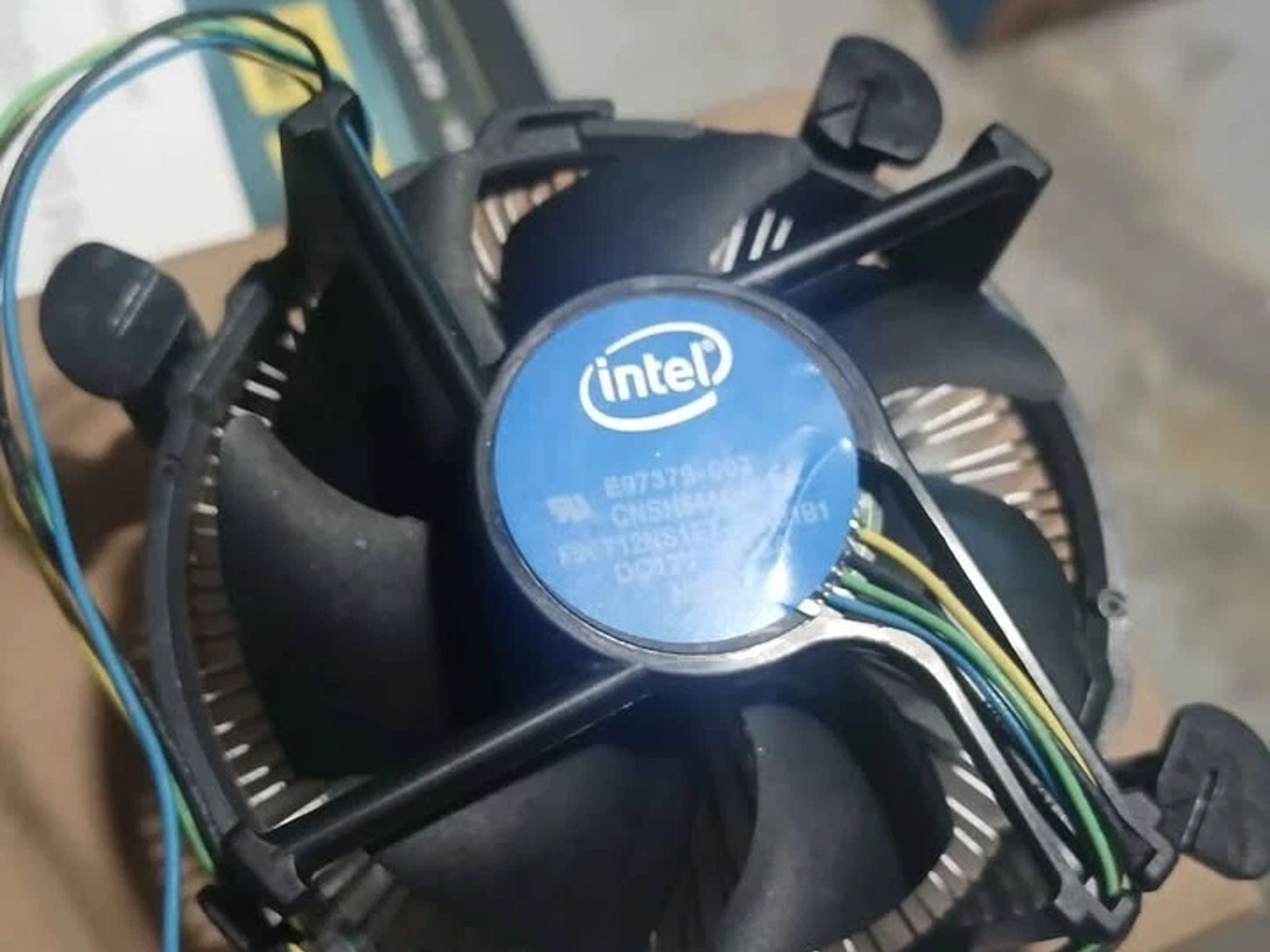 Intel E97379-003 CPU Fan with Heatsink CPU fan cooler