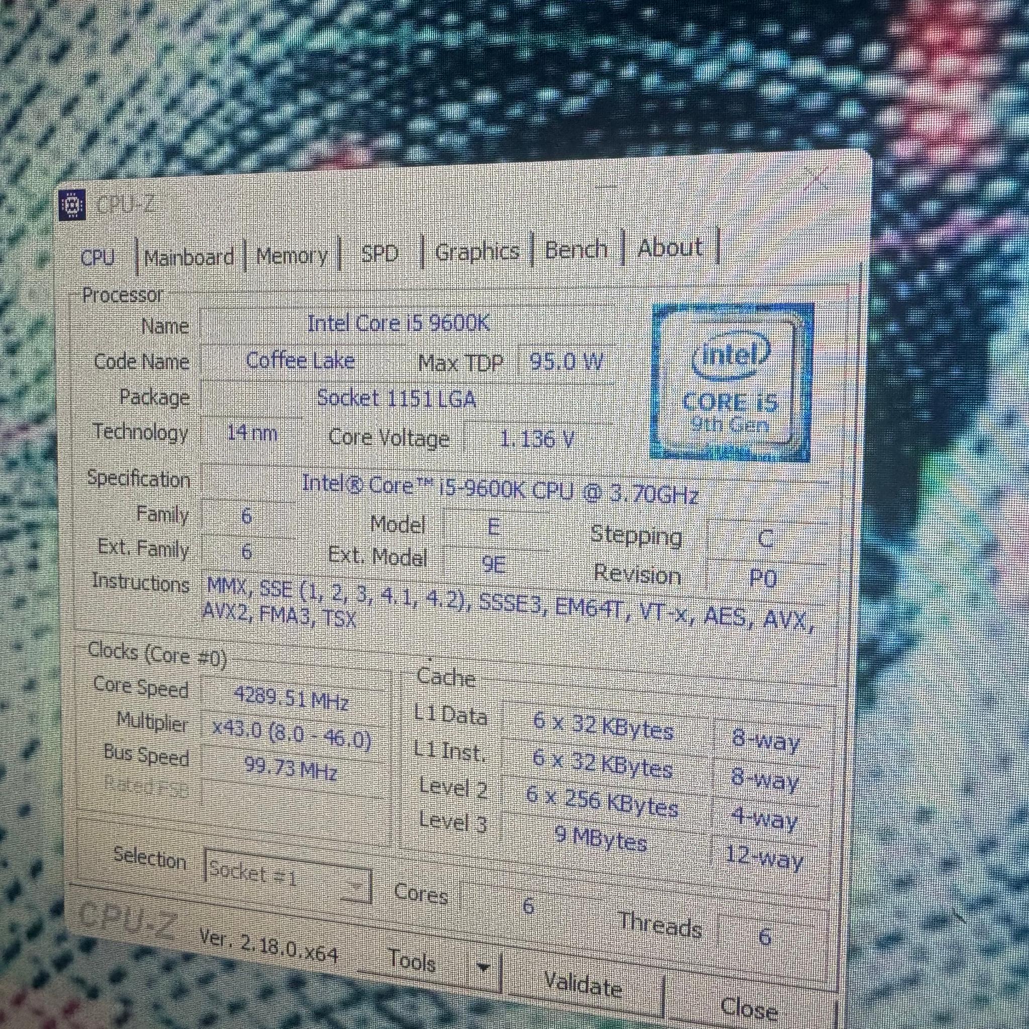 Intel i5 9600k + H370-I Asus rog strix + notua cooler