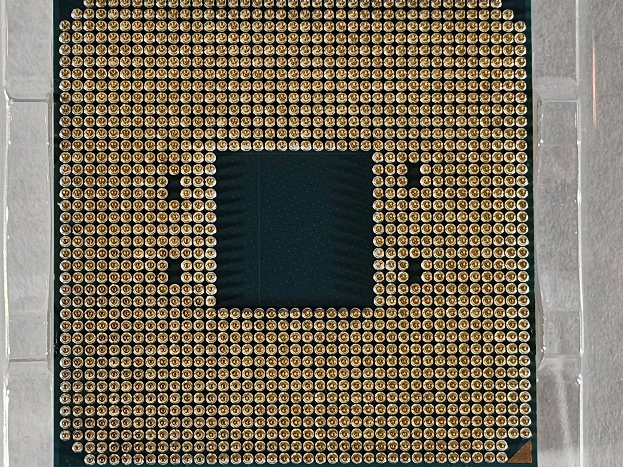 AMD Ryzen 7 5800X3D AM4 - Like New