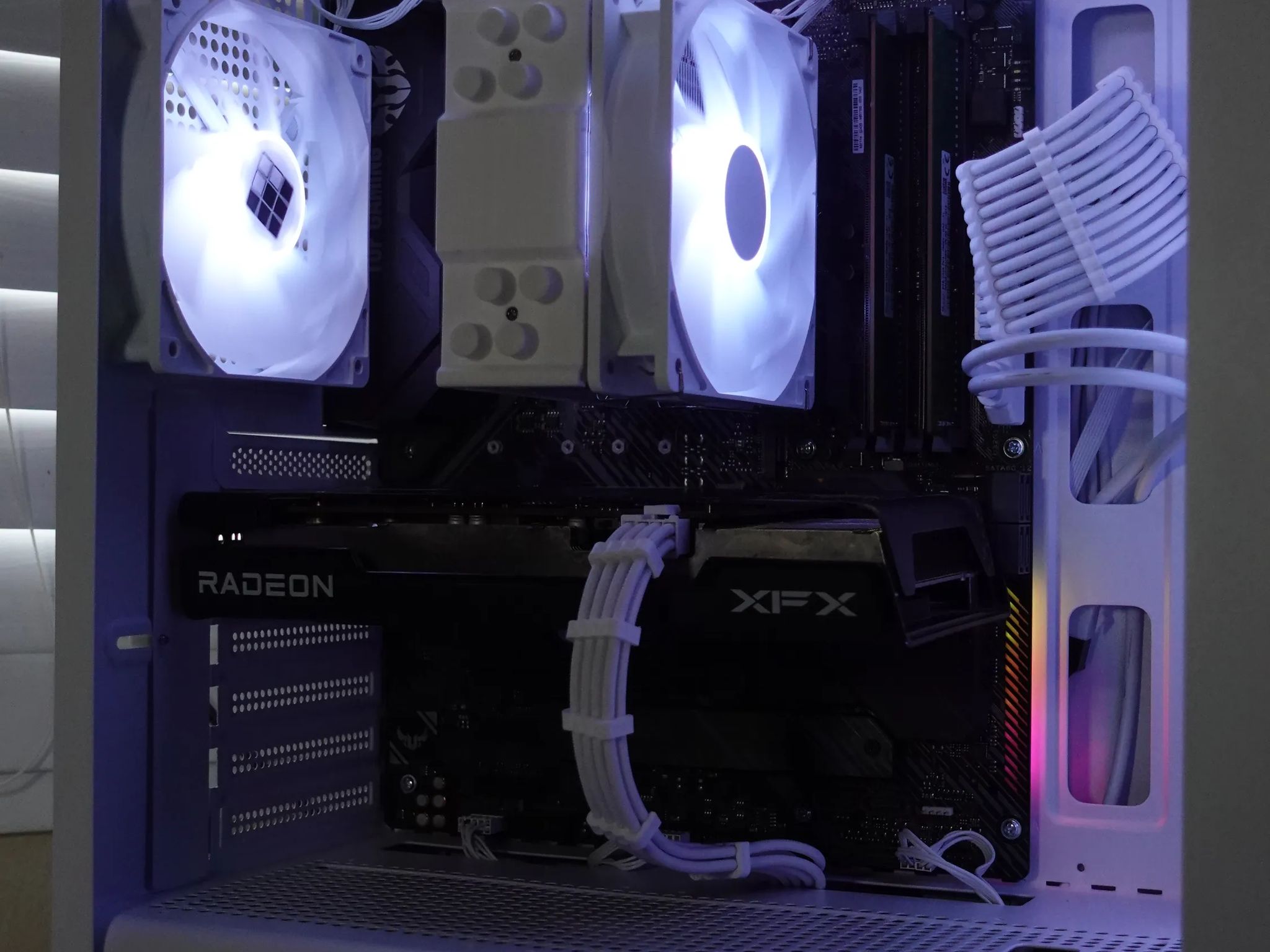 Gaming PC | Ryzen 7 2700x | Radeon RX 6600 8GB | 16GB Ram | 512GB SSD