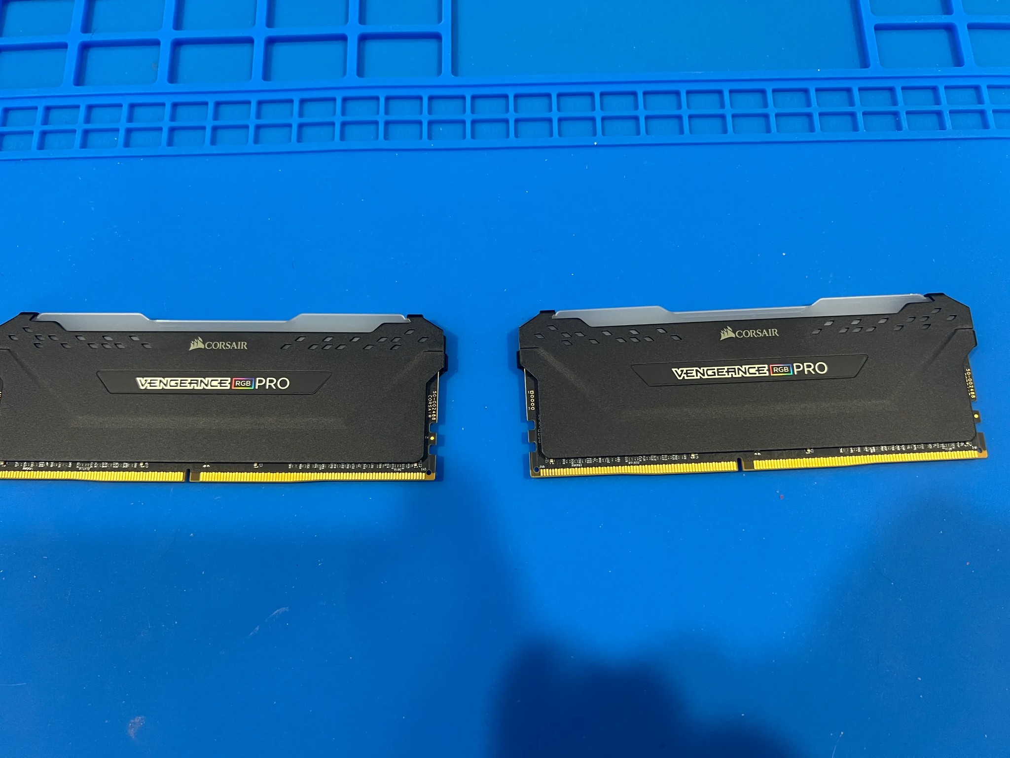 CORSAIR VENGEANCE® RGB PRO 32GB (2 x 16GB) DDR4 DRAM 3600MHz C18 Memory Kit — Black