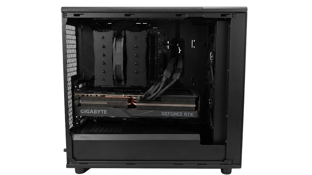 Ultimate Gaming PC and Workstation / 32 core AMD CPU / RTX 4090 / 4k 240hertz OLED Monitor