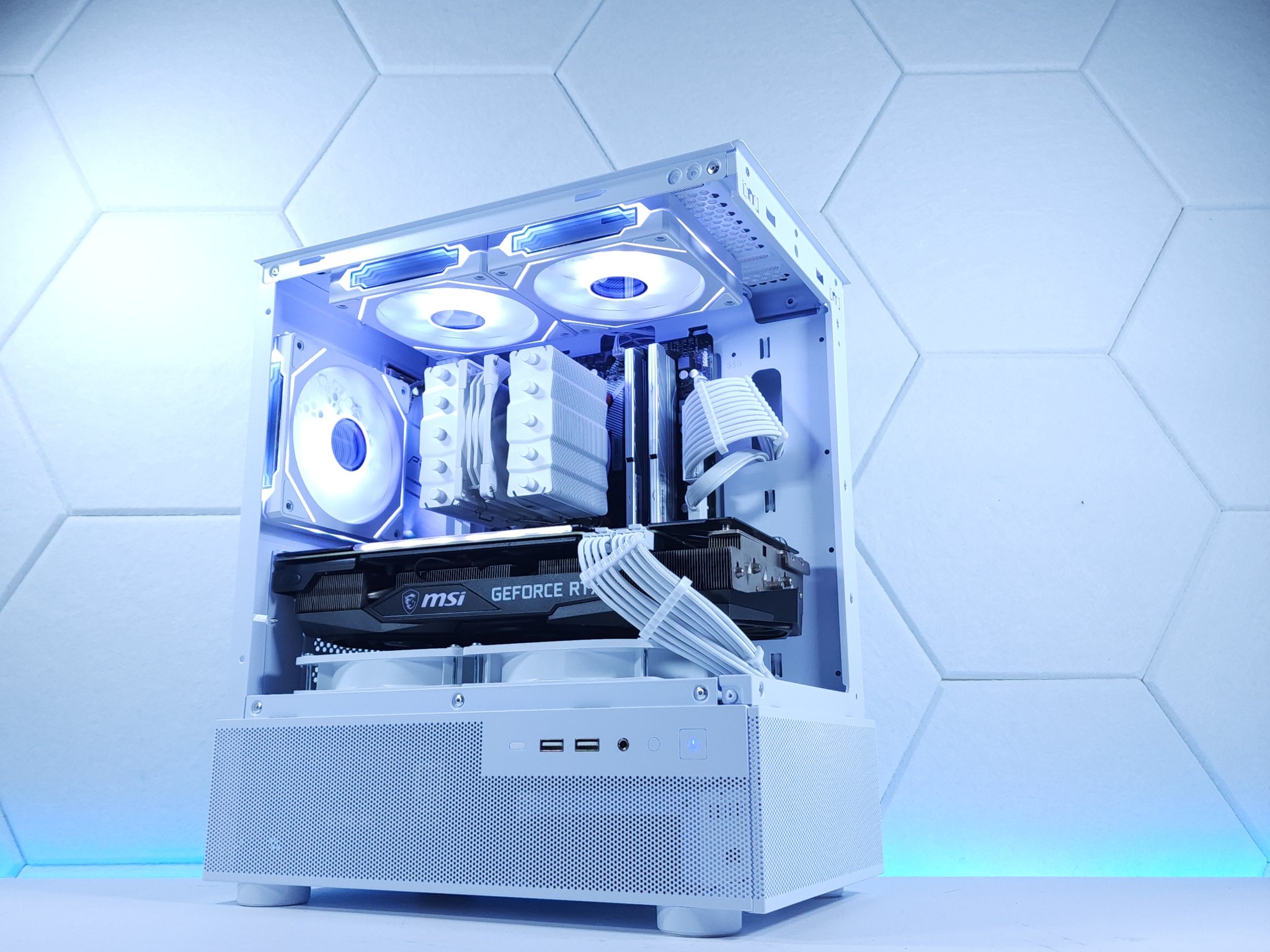 🤍RTX 3070 || Ryzen 7 5700X || 2TB NVMe SSD || 32GB 3200MHz || 1080p/1440p Gaming Computer
