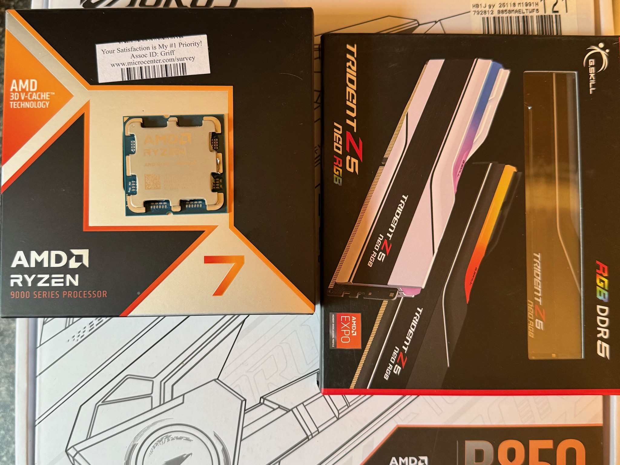 NO CASE | RX 9070 XT | Ryzen 7 9800X3D | 32GB DDR5 | 2TB SSD | 750W Gold PSU |