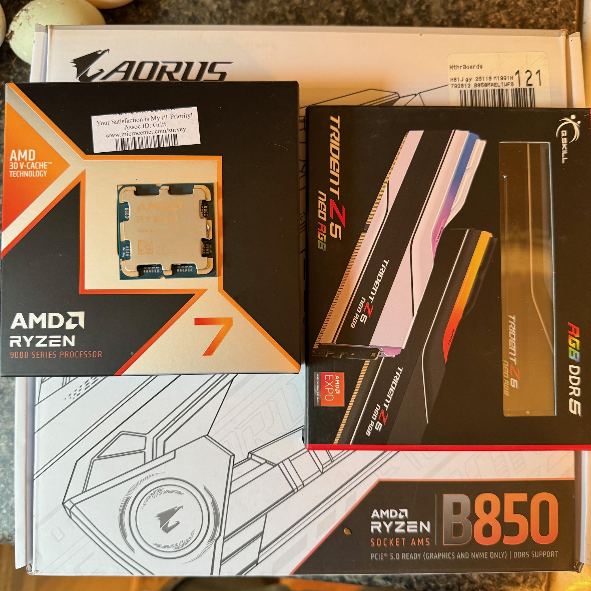 NO CASE | RX 9070 XT | Ryzen 7 9800X3D | 32GB DDR5 | 2TB SSD | 750W Gold PSU |
