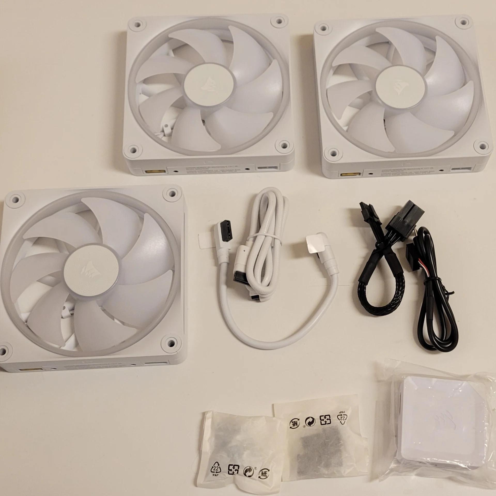 1 Set 3x Corsair LX120 RGB iCUE LINK Case Fans, 120mm, White