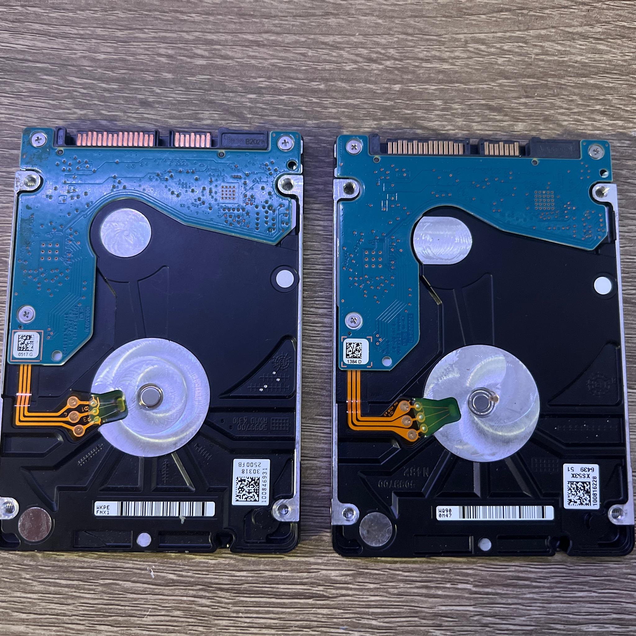 Lot of 2 1TB 2.5” HDD ST1000LM035