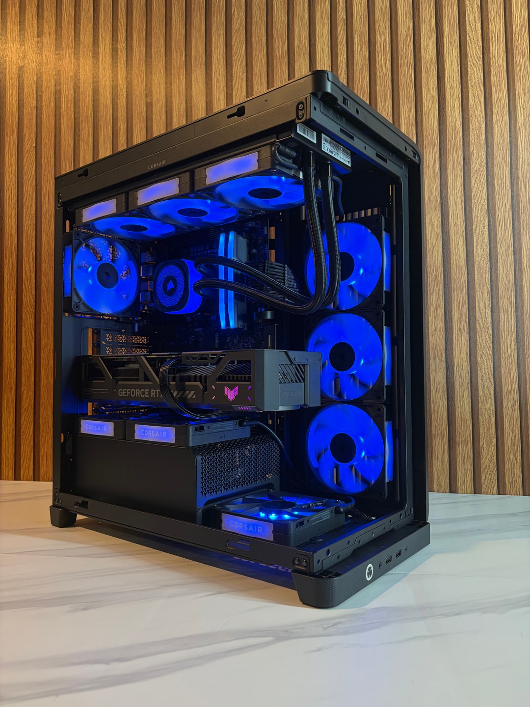 RTX 5090 | RYZEN 9 9900X3D | 64GB DDR5 | 4TB SSD | 360MM AIO | Jawa