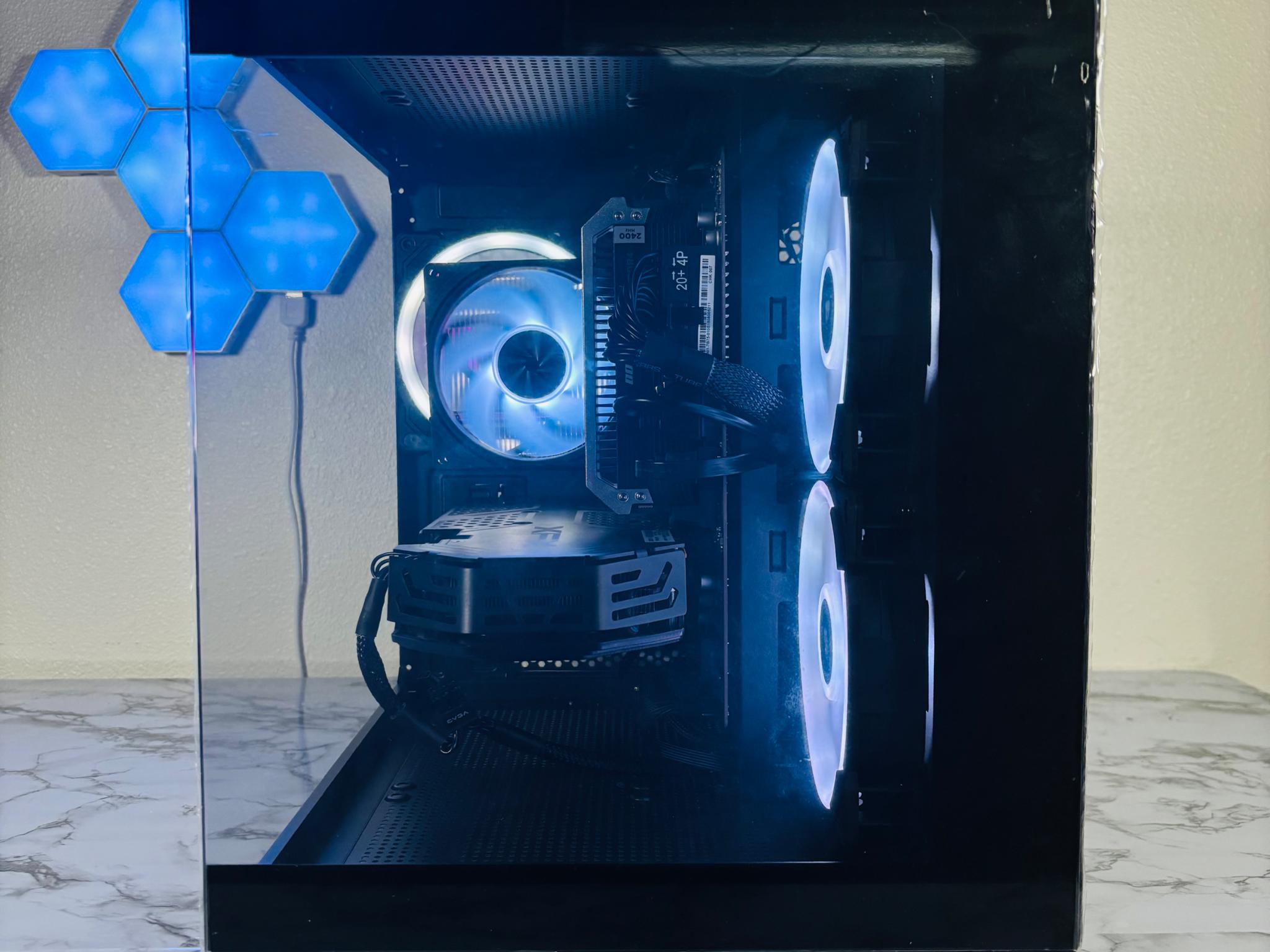 ⚪️⚫️ | i5-9400F + RX 580 8GB | 16GB | WiFi INCLUDED