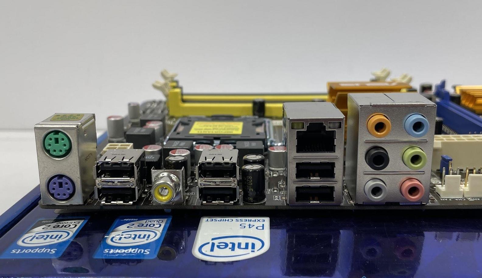 Asus P5q Se2  Socket 775 Retro Beast !