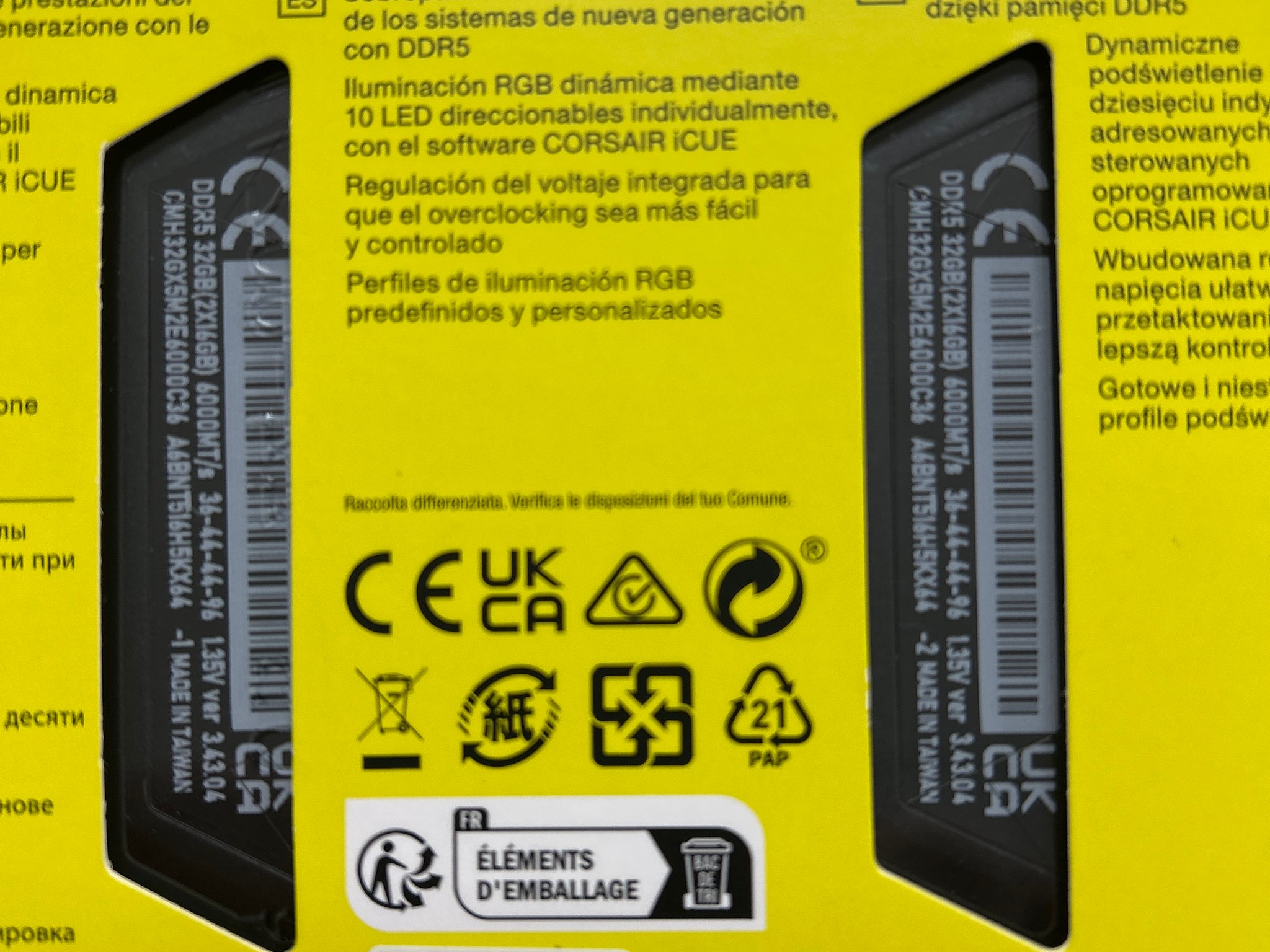 CORSAIR Vengeance RGB 32GB (2 x 16GB)