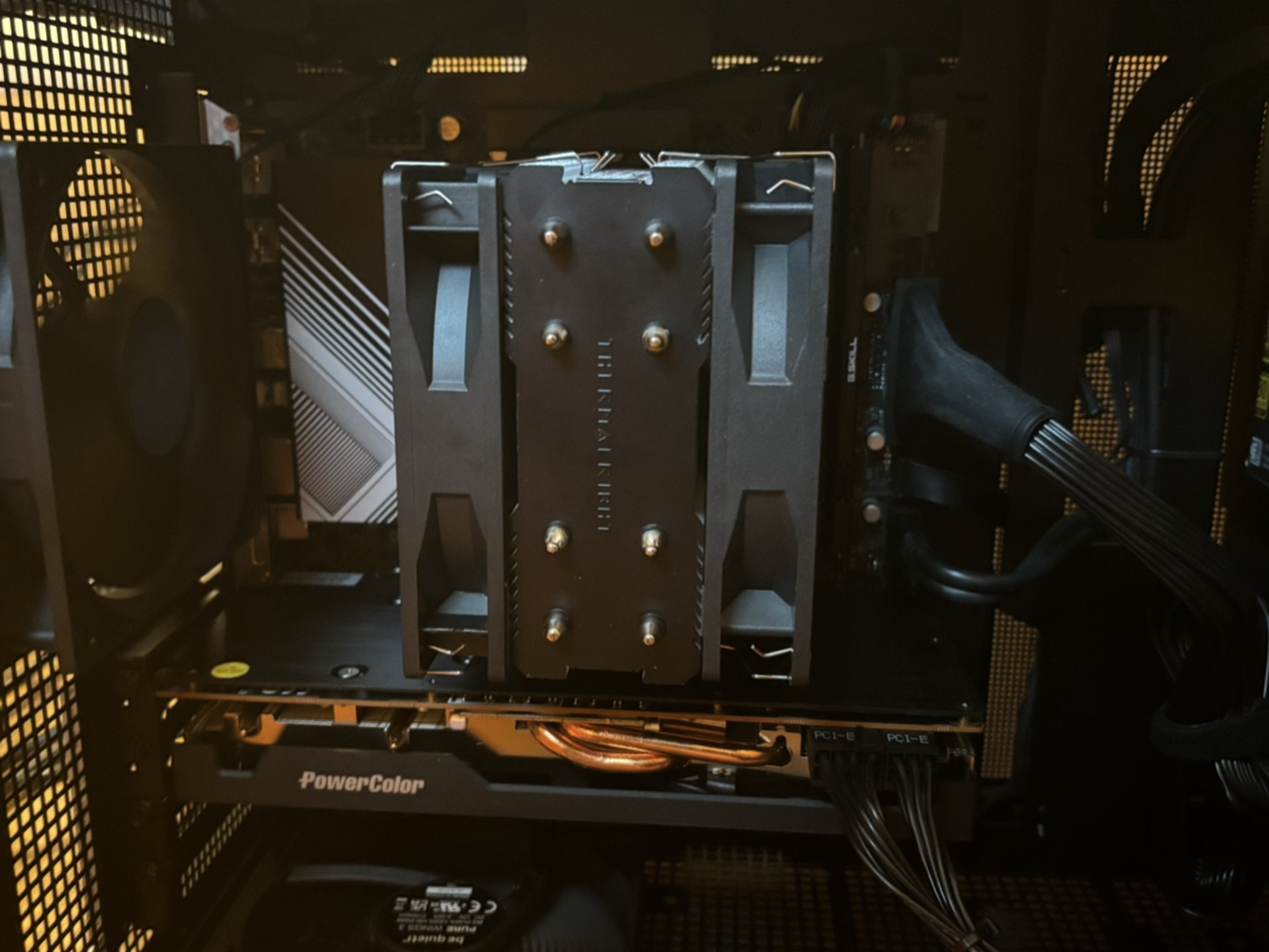 Clean Black, no frills gaming PC, Ryzen 7 7700X, RX 6700XT 12GB, 32GB ddr5