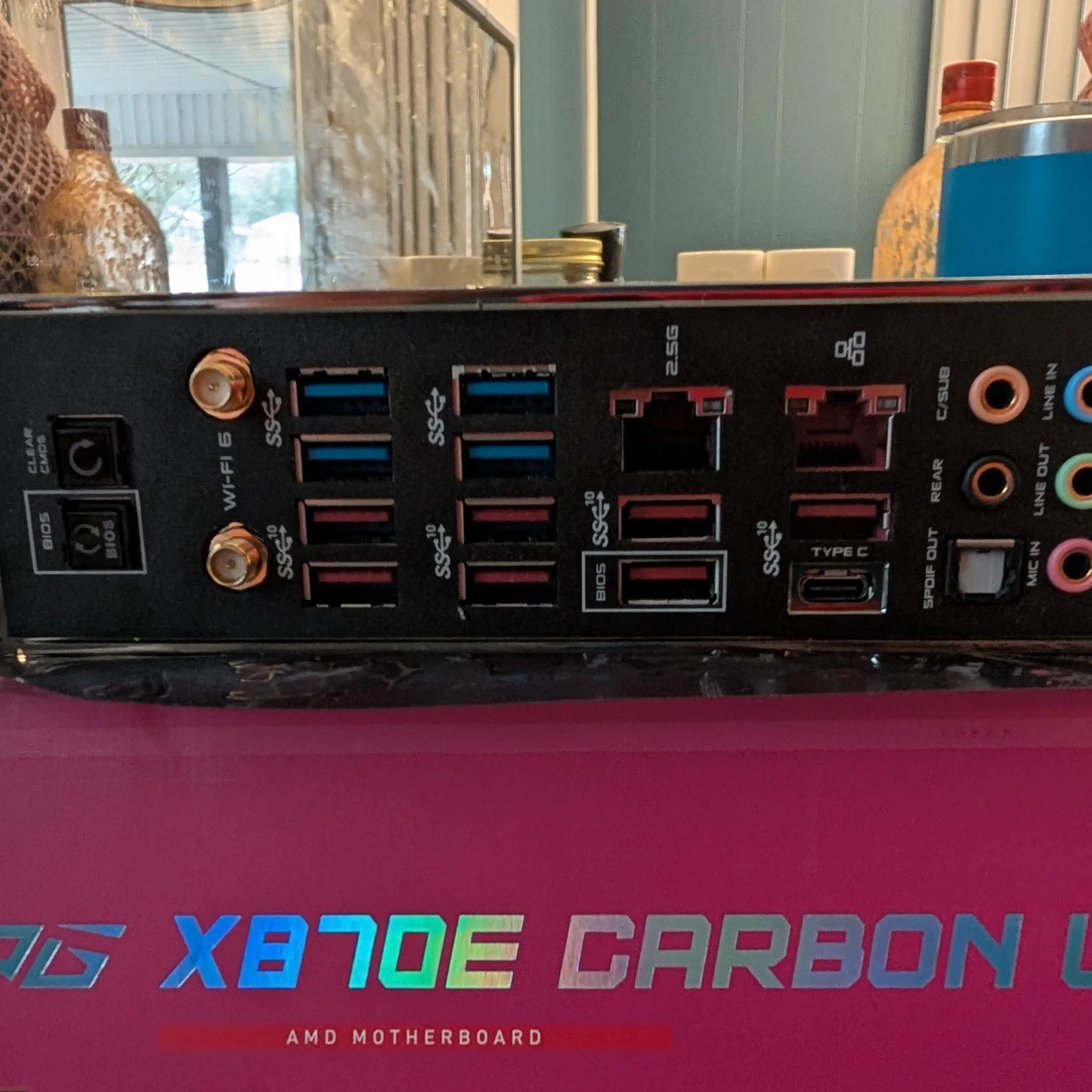 Asus ROG Crosshair DarkHero x570 motherboard