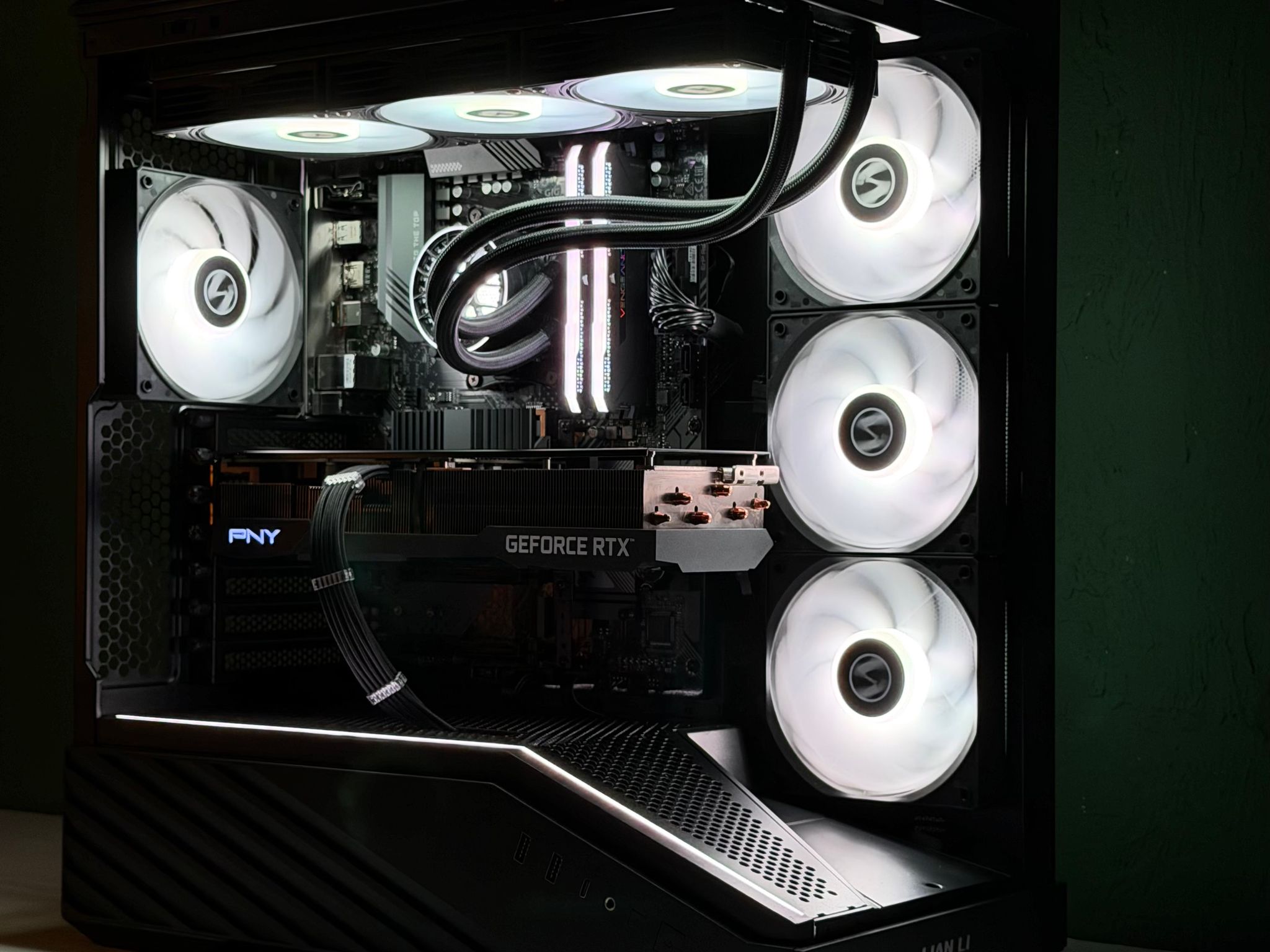 RTX 3070 Ti | Ryzen 7 5700X | 32GB RAM | 1TB NVMe SSD | 750W PSU | 360mm AIO