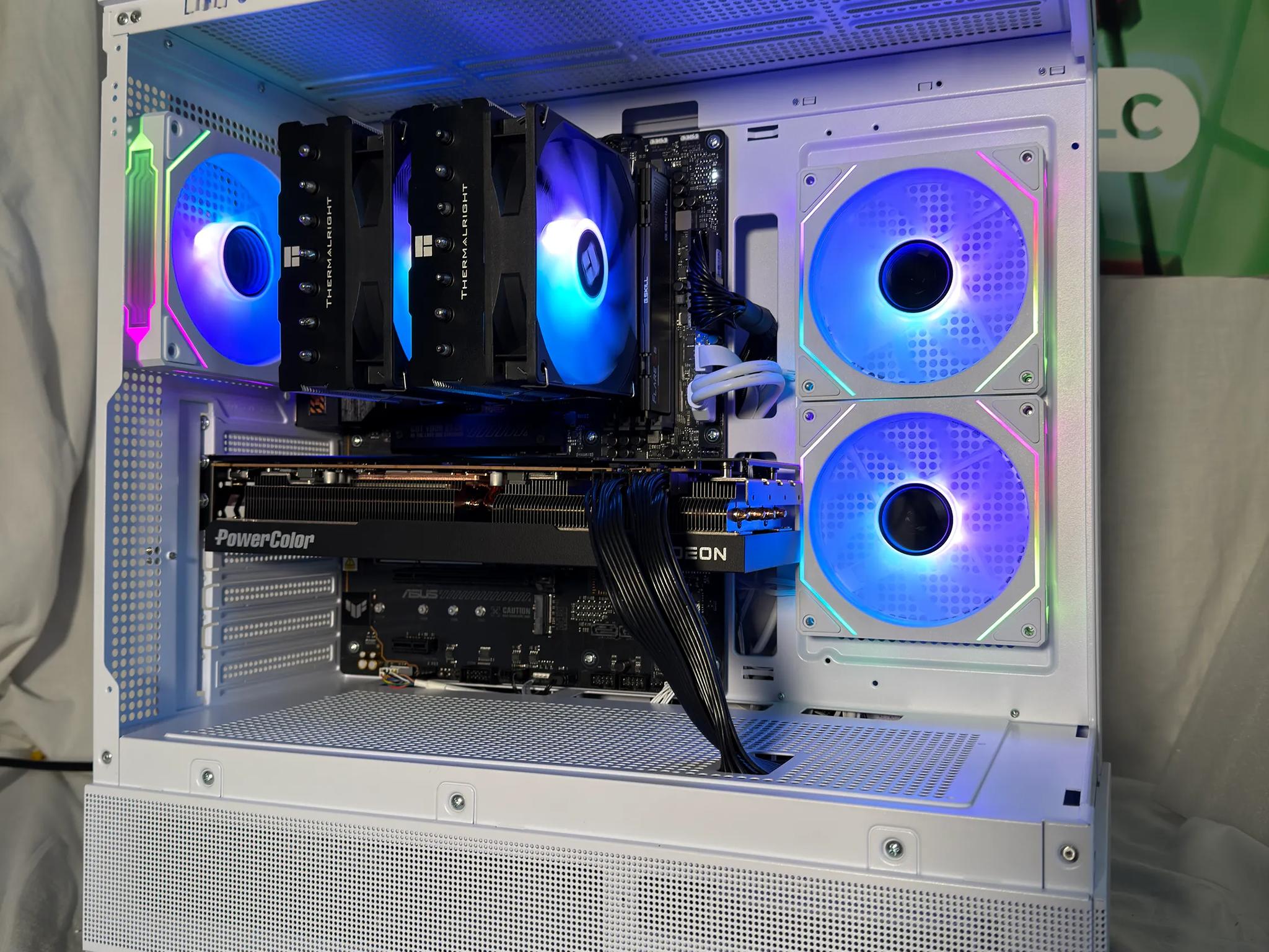 RX 7900 GRE GAMING PC Ryzen 7 7700X