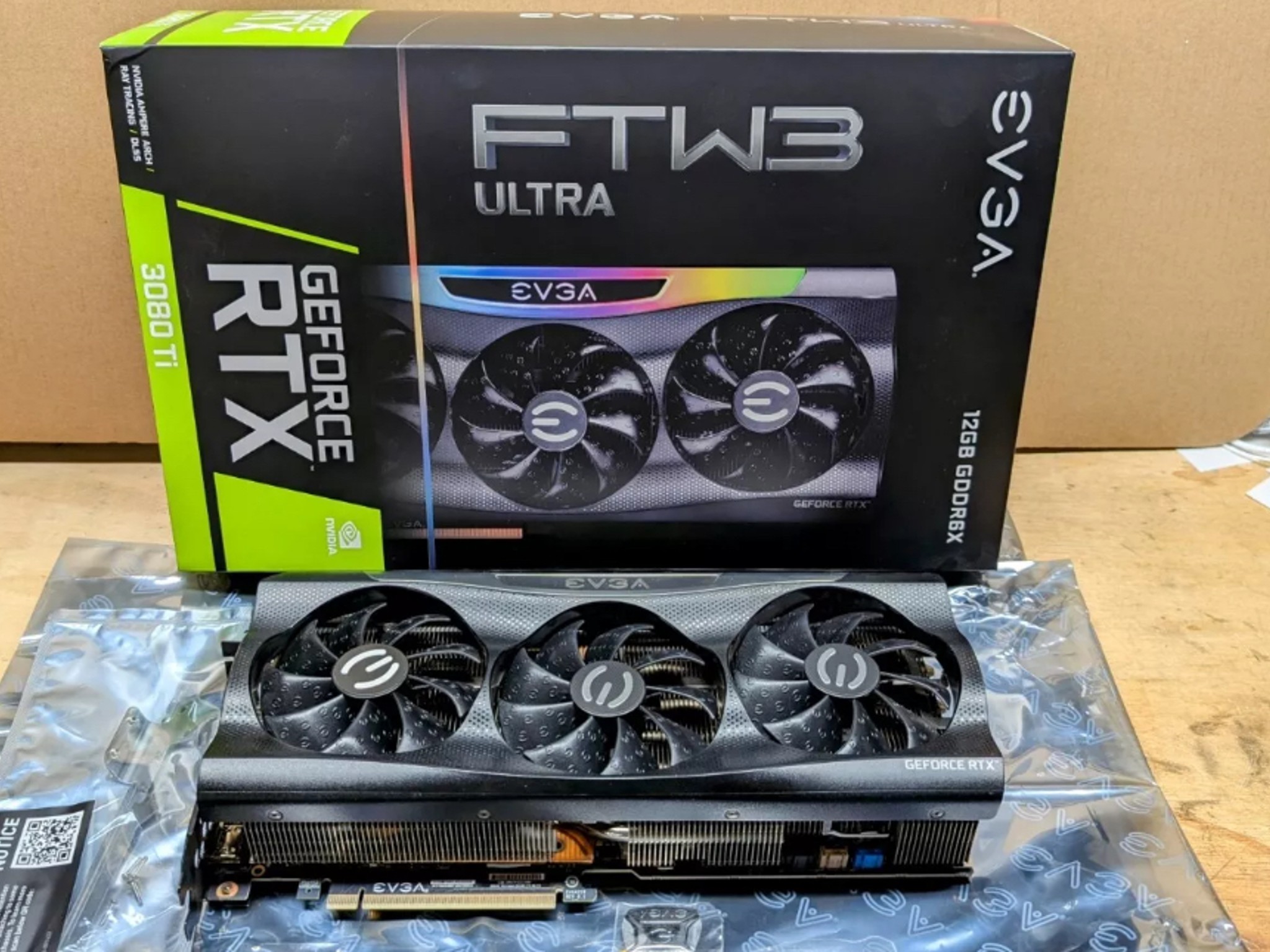 EVGA GeForce RTX 3080 Ti FTW3 ULTRA GAMING 12GB GDDR6X Graphics Card