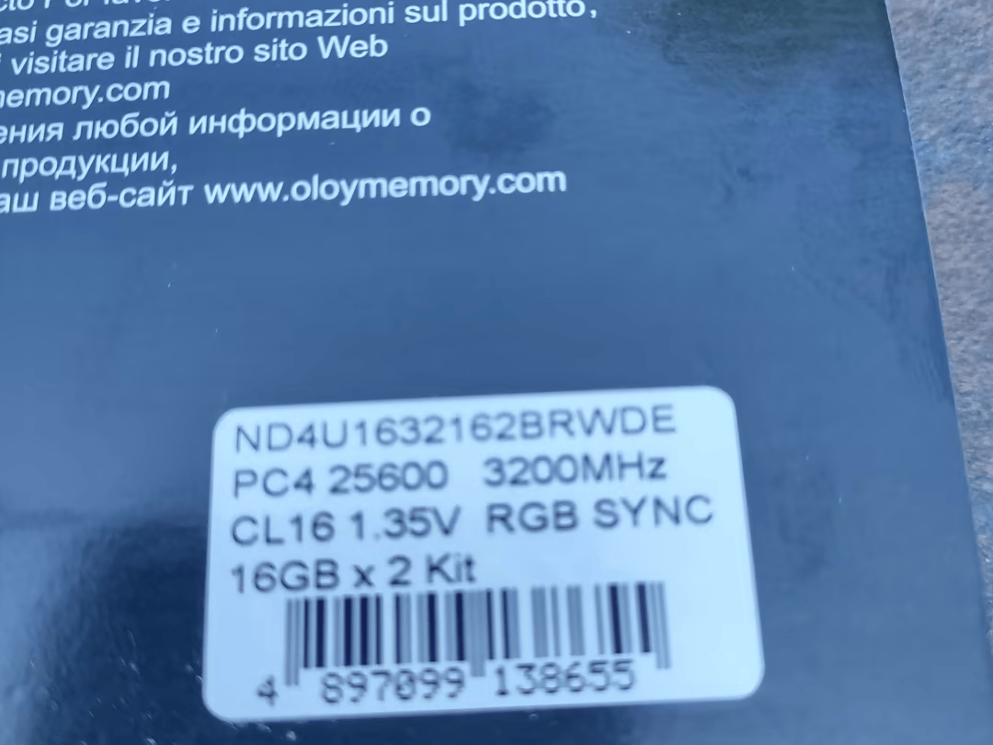 Brand New in box oLoy ddr4 2x16 32gb 3200mhz memory