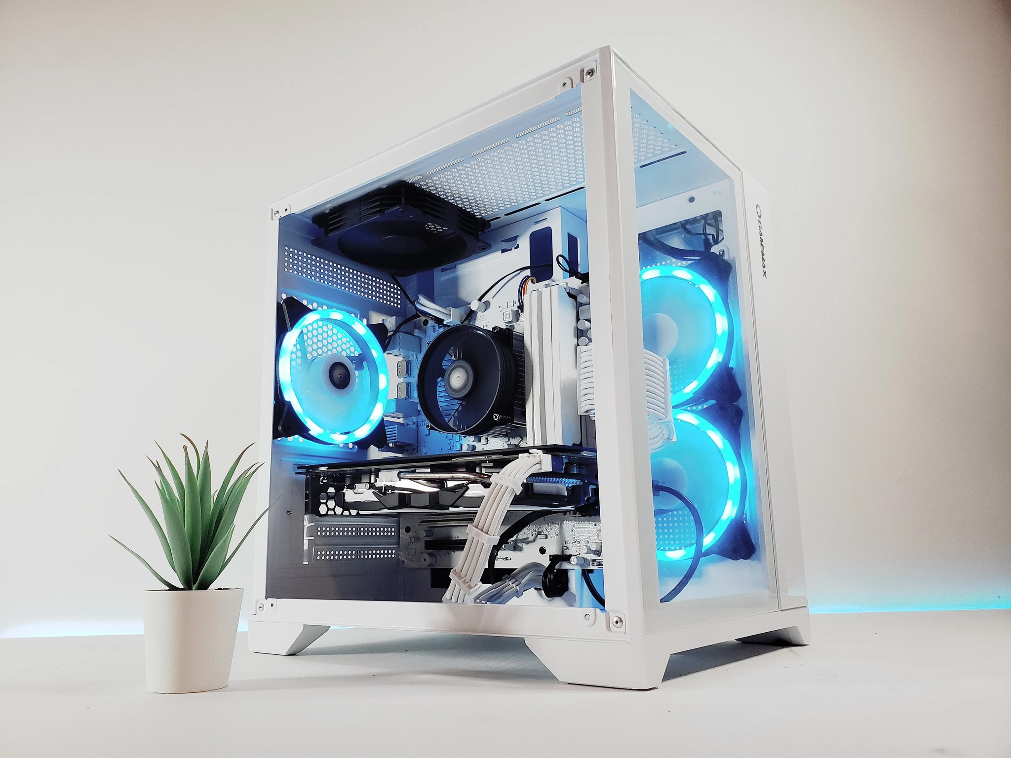 i7 Value Gaming PC | ⚙️RX580 | All White✨ |