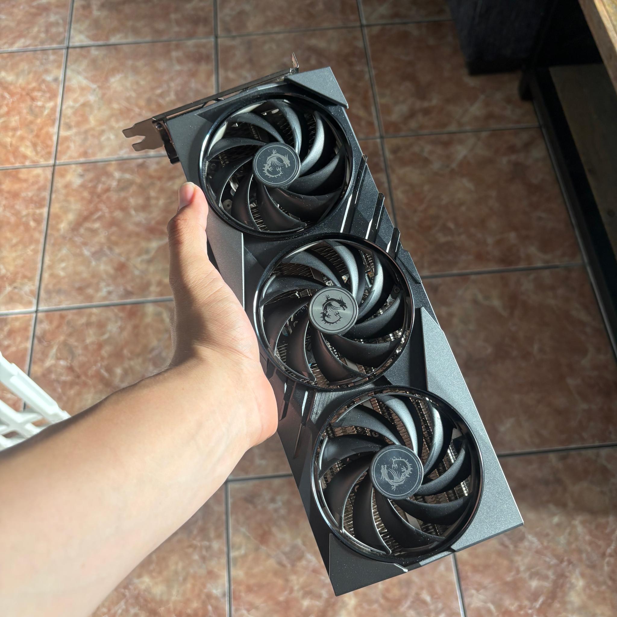Rtx 4070 super 12GB