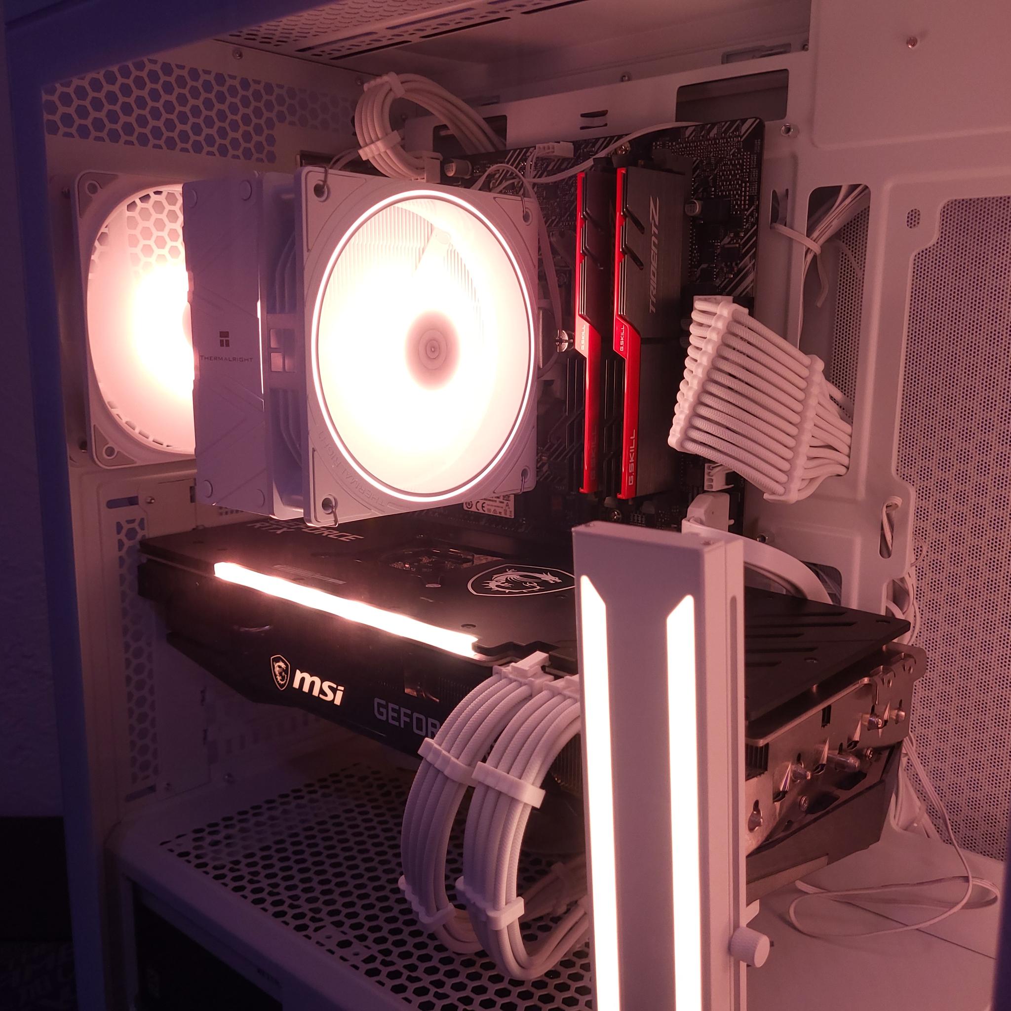 White Gaming PC: RTX 3070 | I5 10400F | 32GB RAM | 1.25TB SSD | WiFi | ARGB