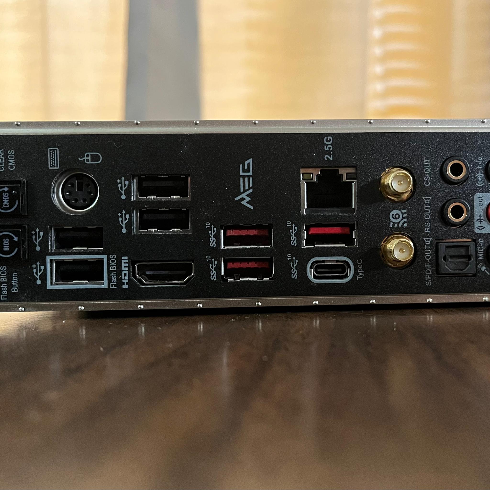 MSI MEG B550 UNIFY | 16GB Corsair 3600MHz CL16 | Windows 11 Pro Activated | 256GB Samsung M.2 NVMe