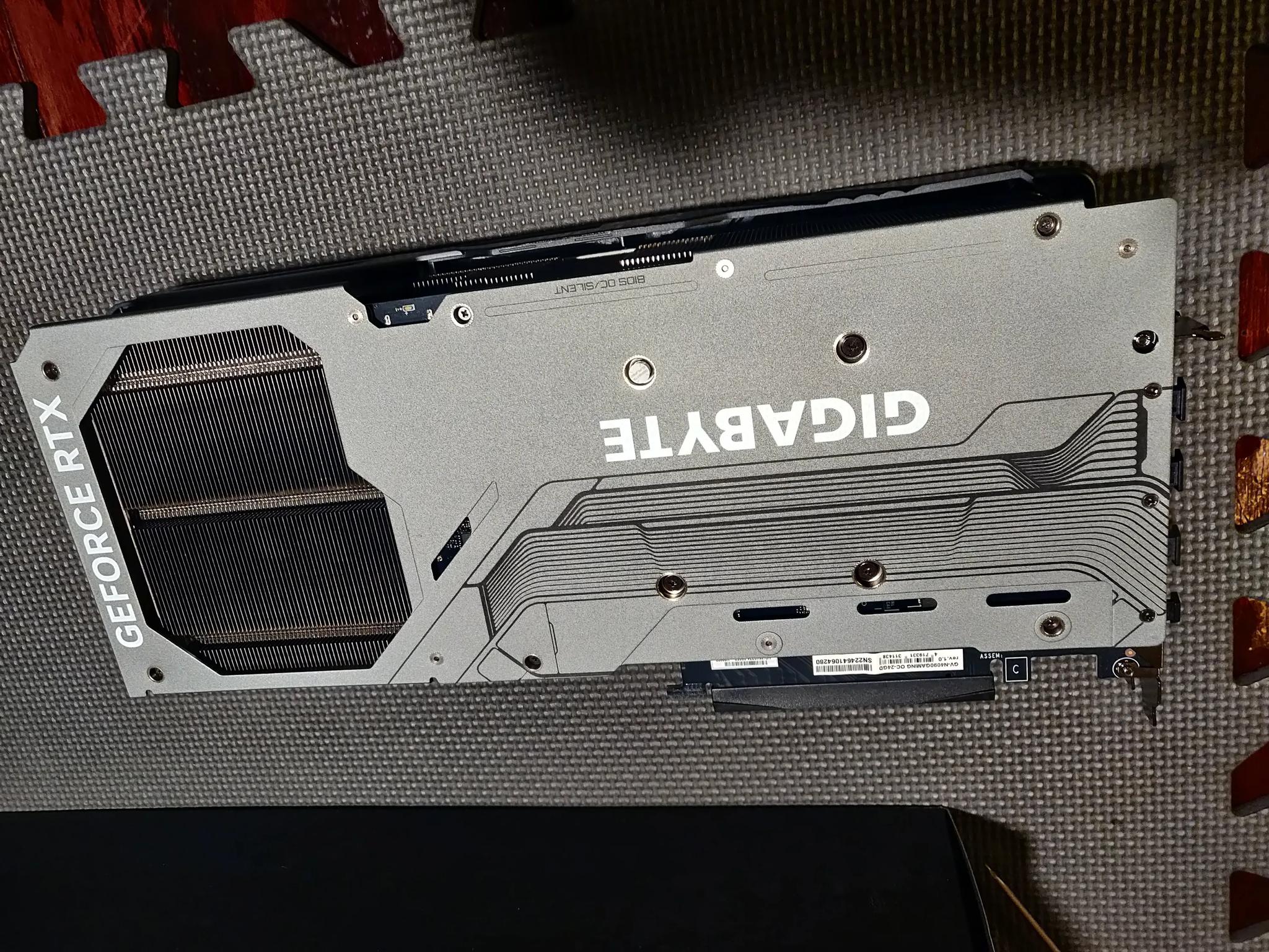 Gigabyte RTX 4090 Gaming OC 24G - used in box