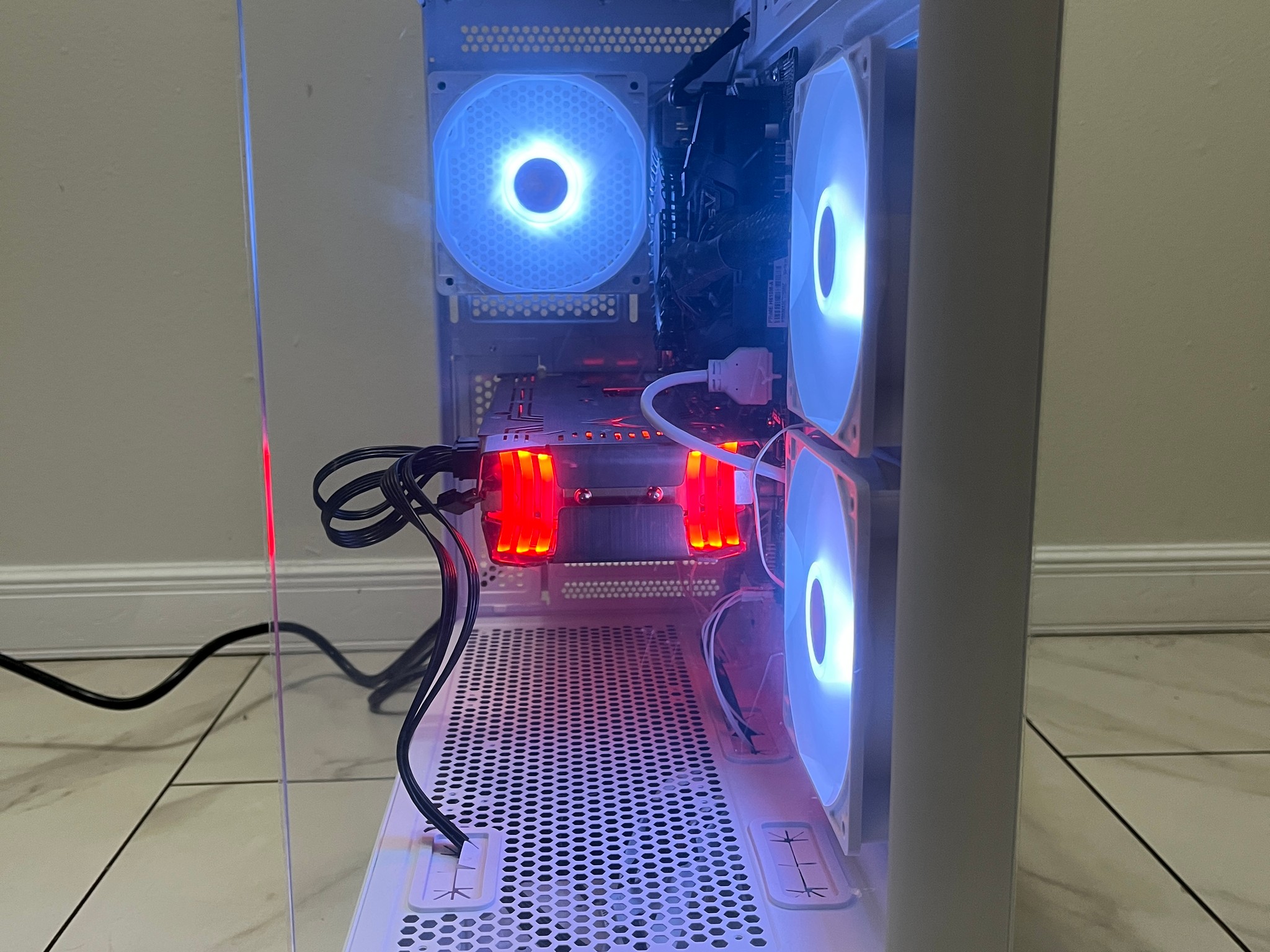 Intel Core i5-12400, AMD RX 6600 XT, 32GB RAM, 1TB SSD, High FPS Gaming PC w/ Wi-Fi & BT