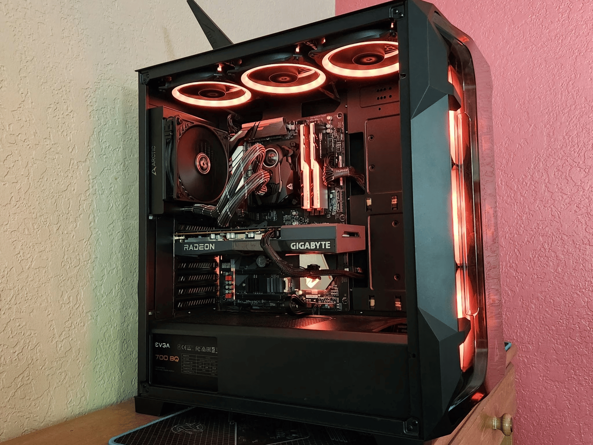 All AMD Rig, Ryzen 5600X and RX 6600XT, 16GB Ram, Liquid cooler.