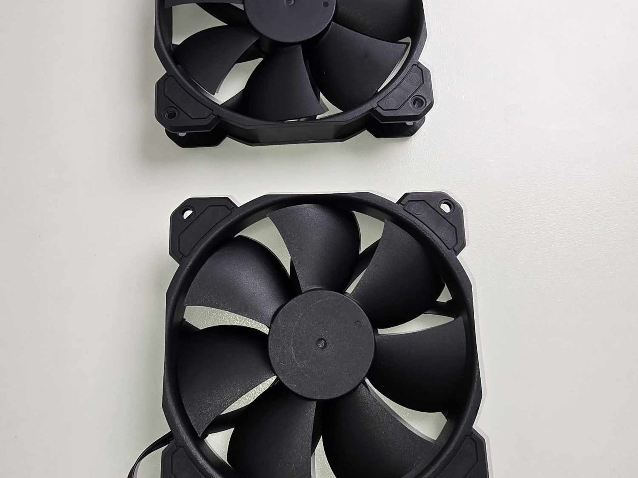 NZXT And Corsair Case Fans. 120MM PWM X5