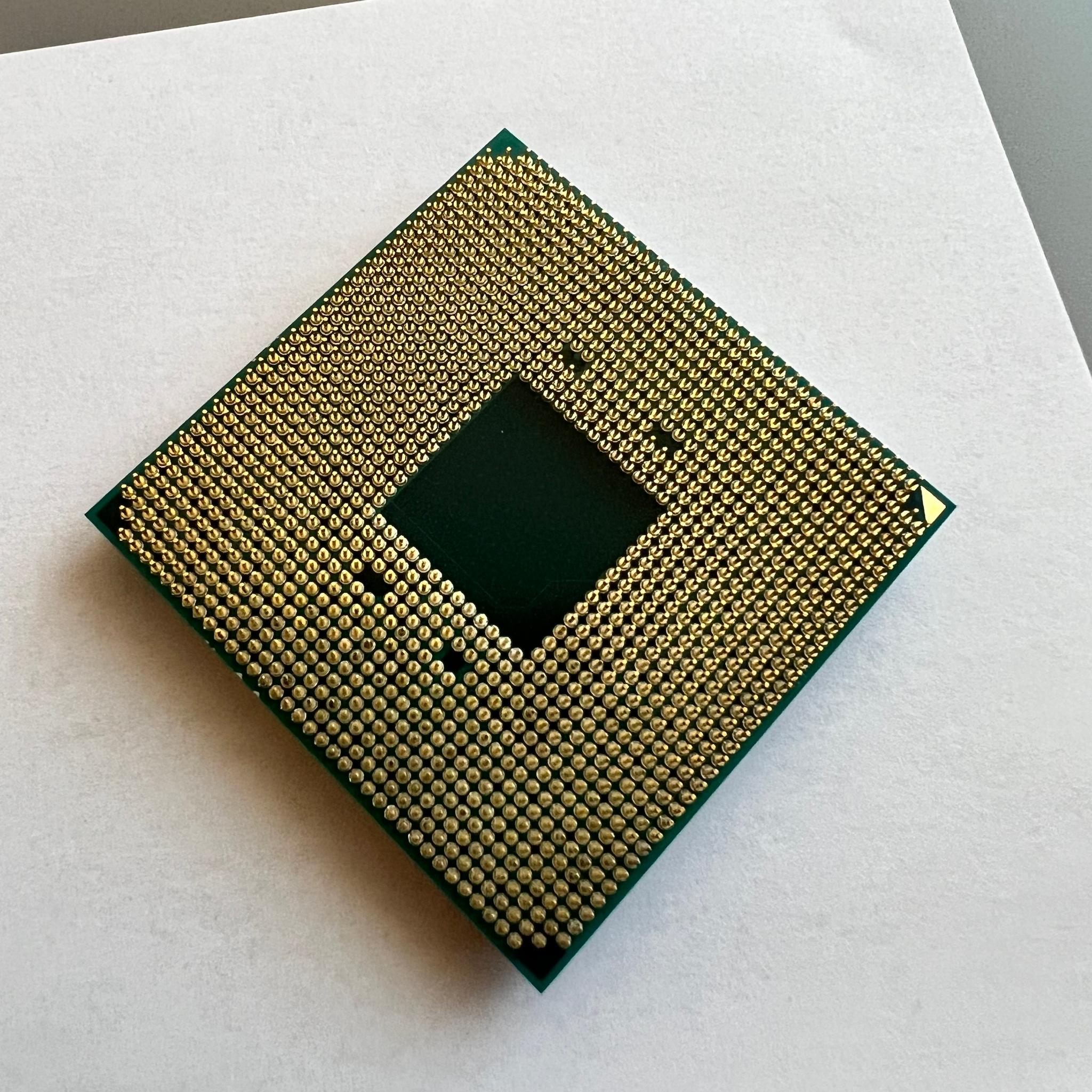 AMD Ryzen 7 2700X