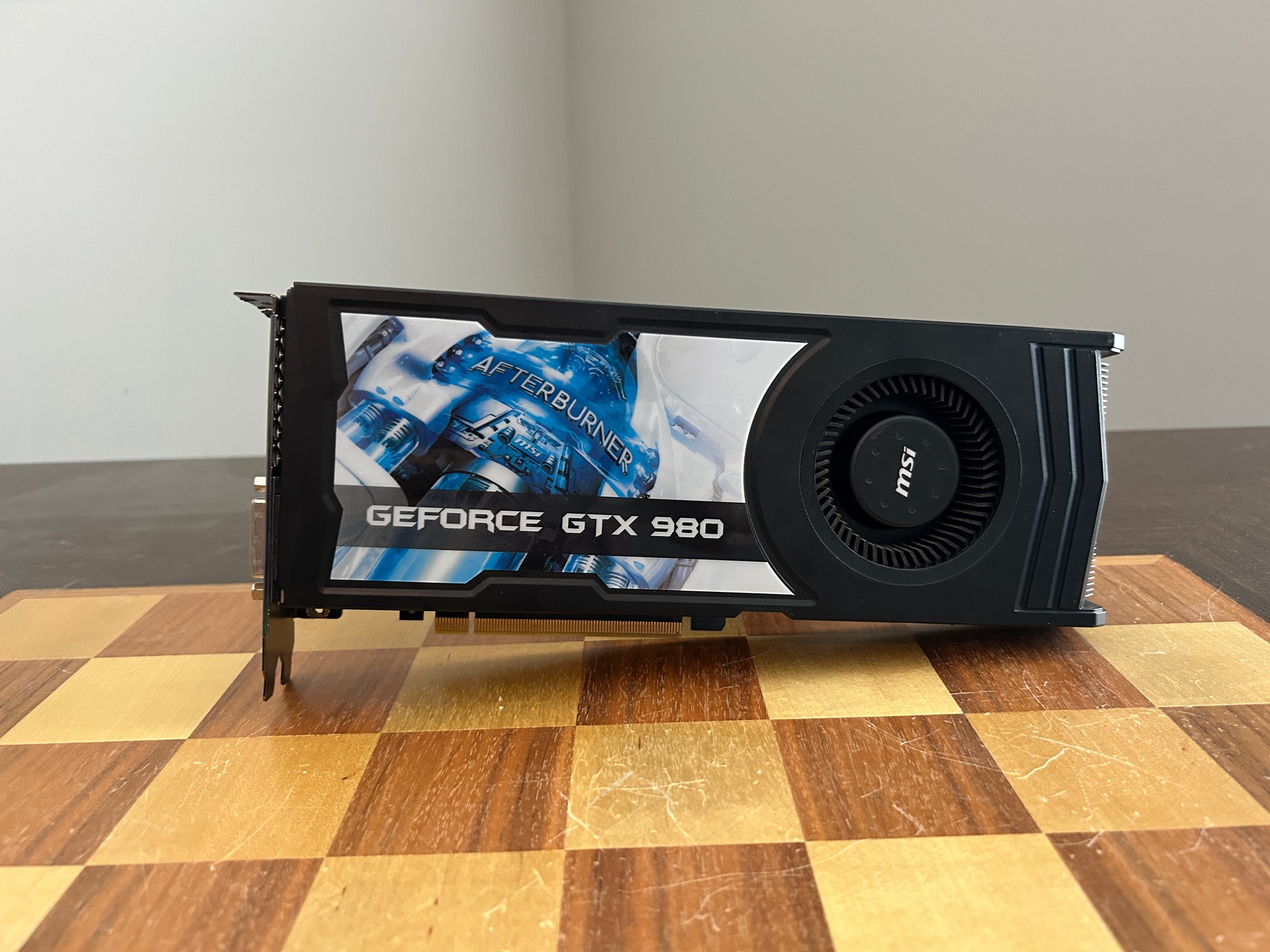 Nvidia GTX Titan X (Maxwell) **Not stock cooler, not a GTX 980**