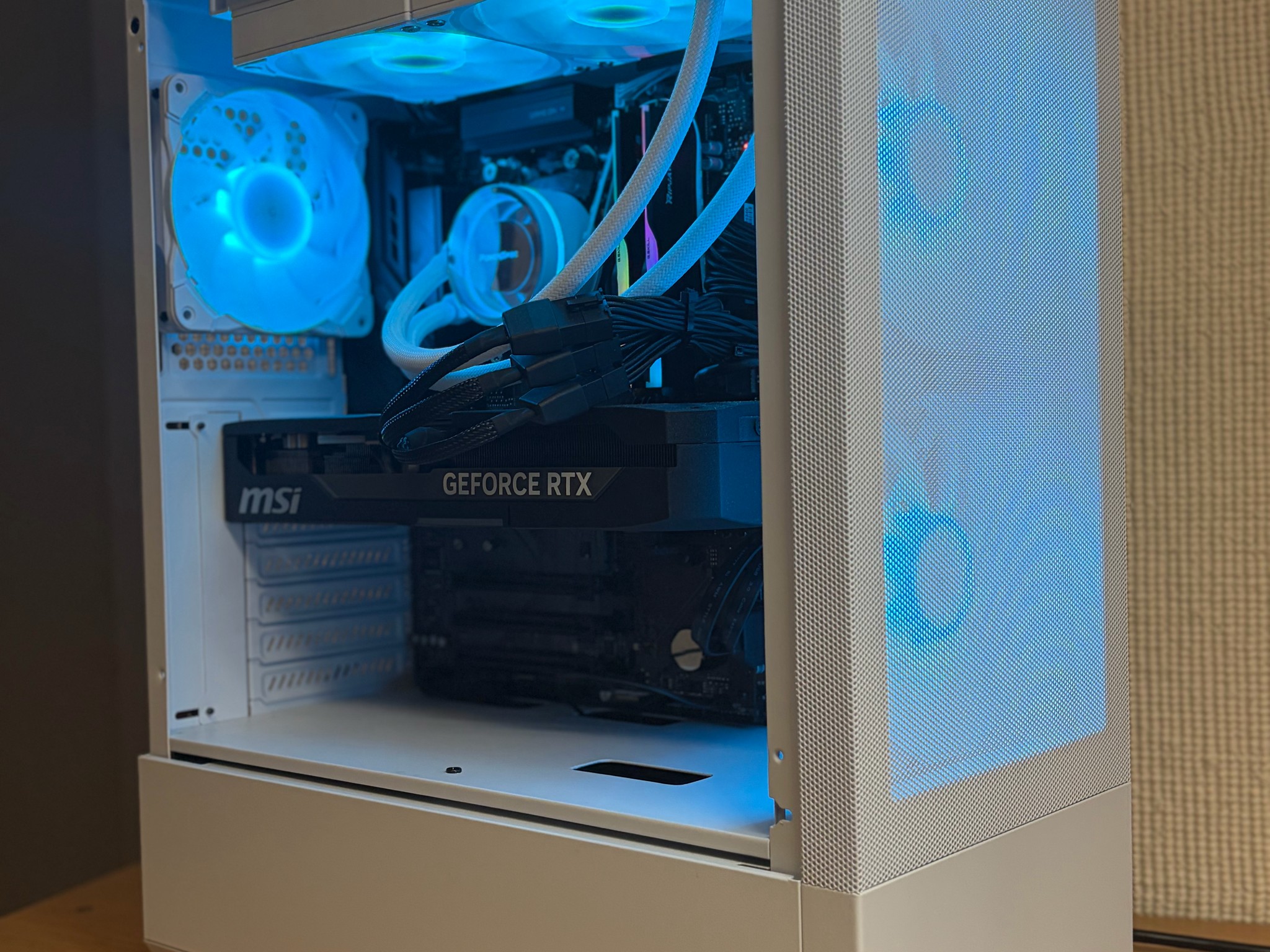 4K Gaming PC | RTX 5080 16GB | Ryzen 7 9800X3D | 32GB DDR5 | 2 TB SSD
