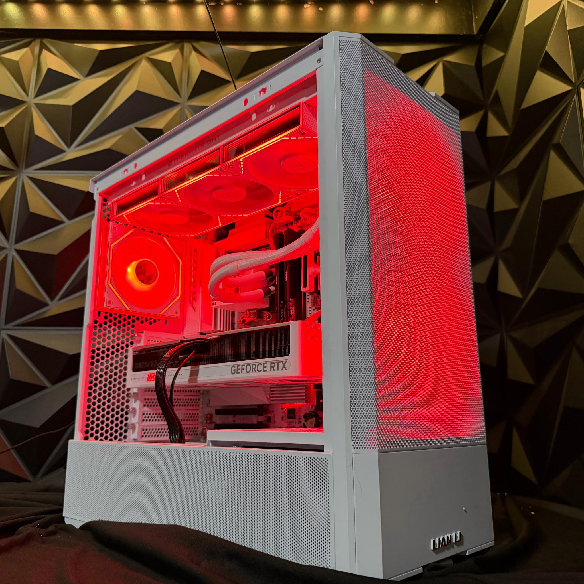 ❄️🤍 WHITEOUT PROTOCOL 🤍❄️Ryzen 9 7900X| RTX 5070| 32 GB DDR5| 2.5 TB NVMe| 850W PSU