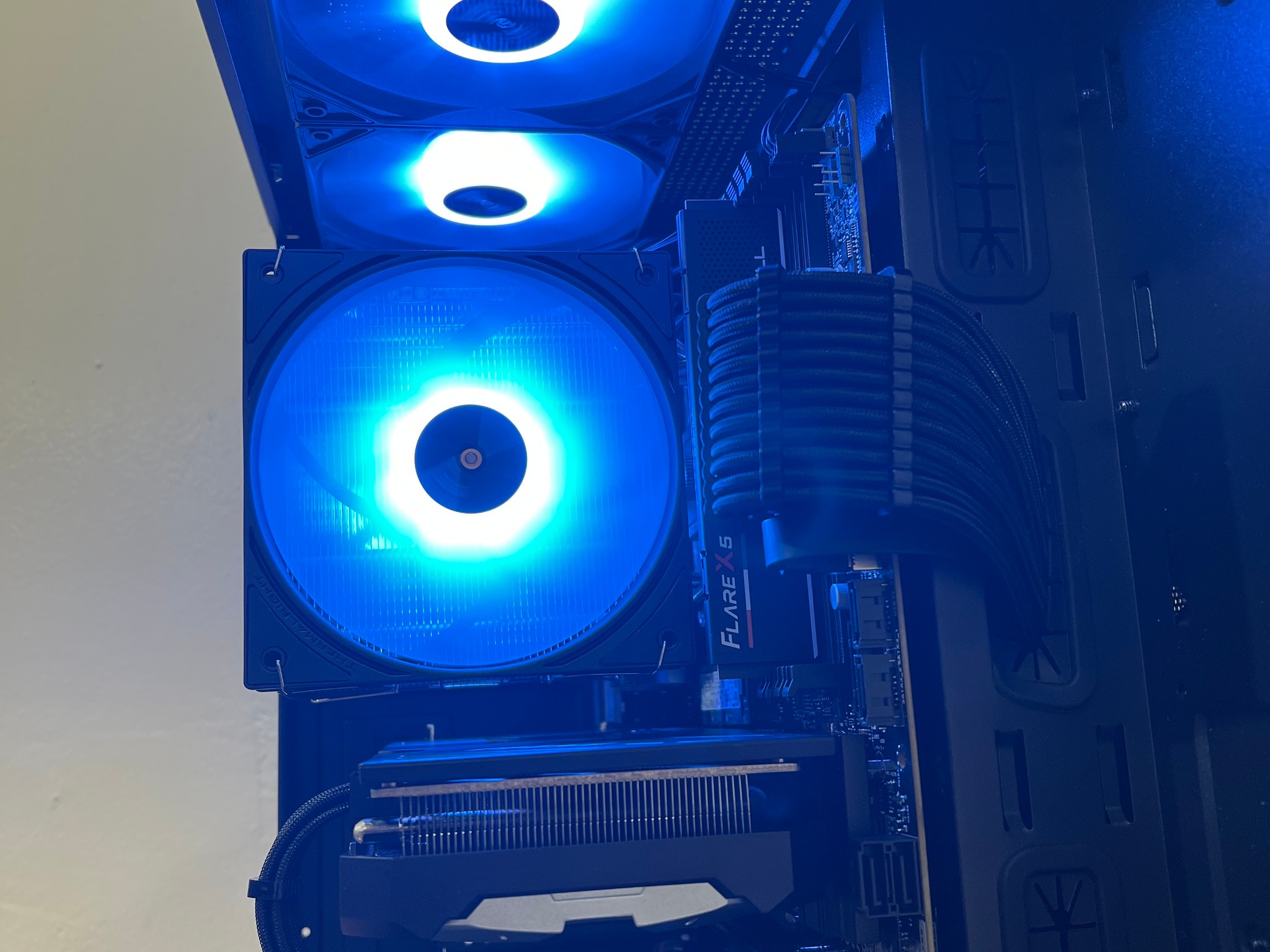 RTX 4070 12GB | Ryzen 5 7500X3D| 16GB DDR5 RAM | 1tb NVME | Wifi & Bluetooth | 1440p Gaming PC