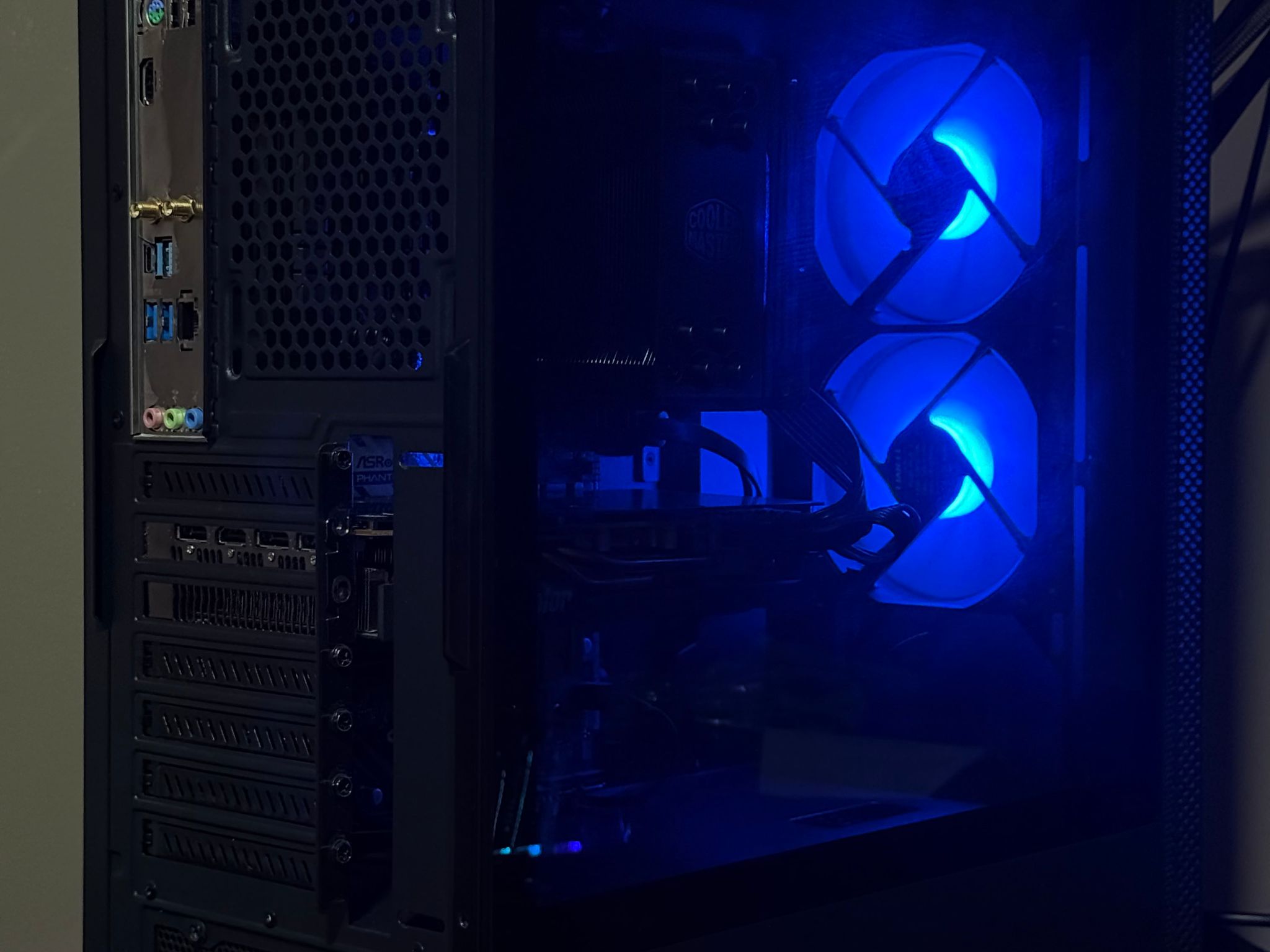Intel i7-10700 Gaming PC | RX 5700 XT | 32GB RAM | 1TB SSD