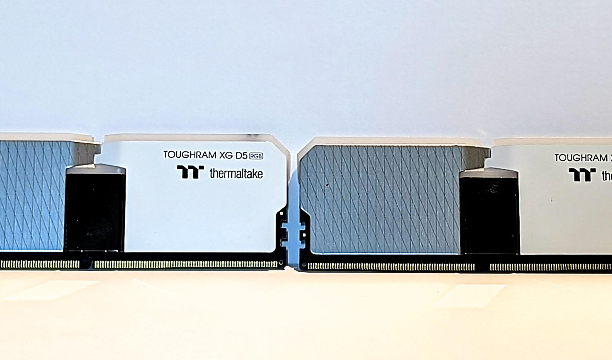 Thermaltake TOUGHRAM XG RGB D5 32GB (2x16GB) - Image 3
