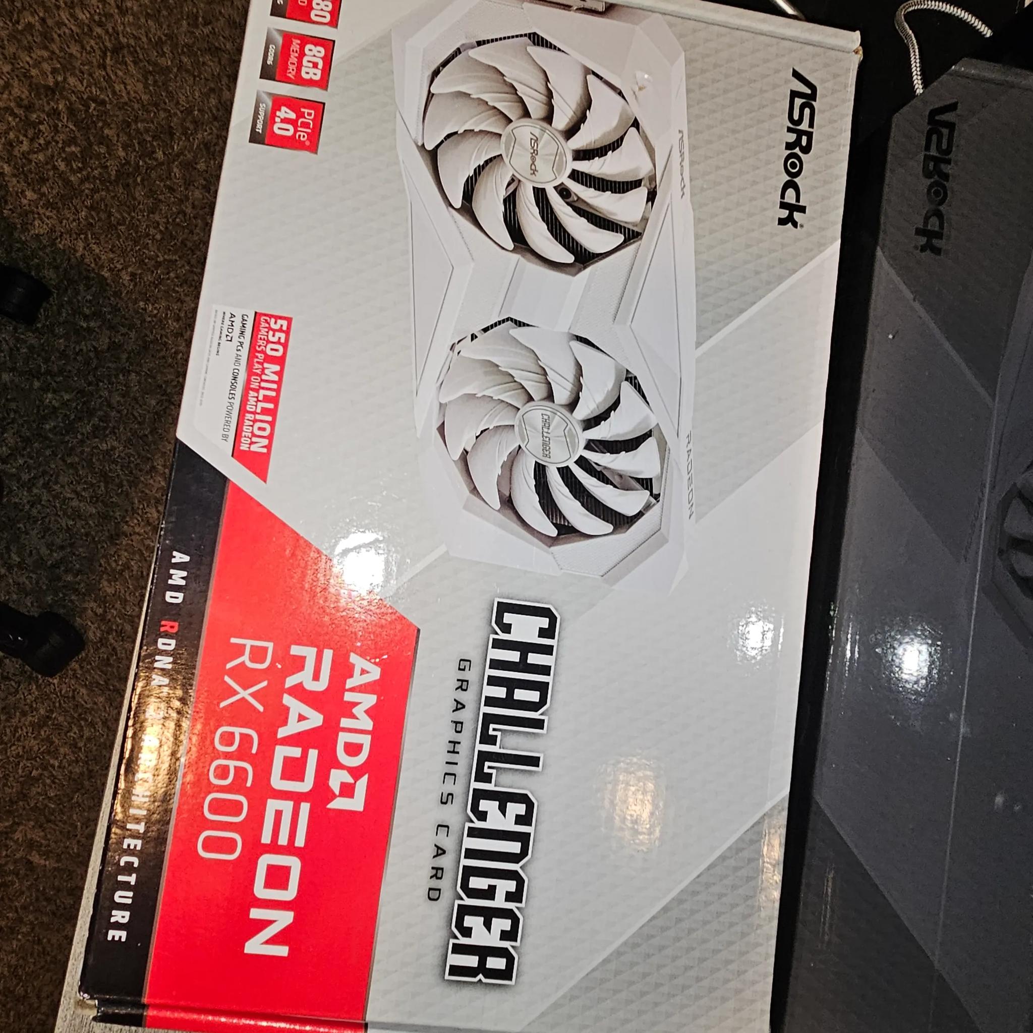 AMD RX 6600 Challanger (White)