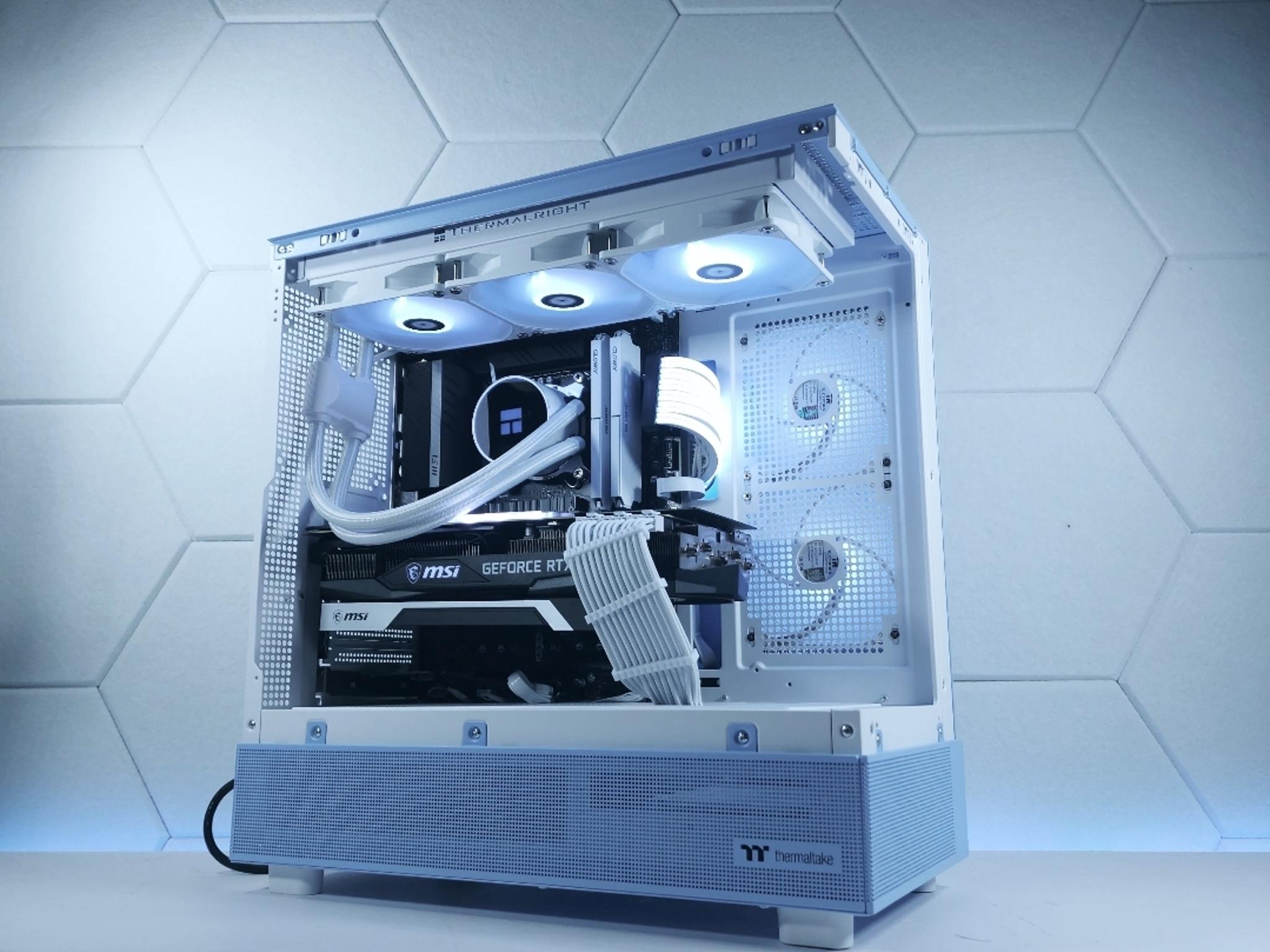 💙🤍RTX 3080Ti || Core i7 12700K || 2TB M.2 NVMe SSD || 32GB 3200MHz || 1440p Gaming Computer