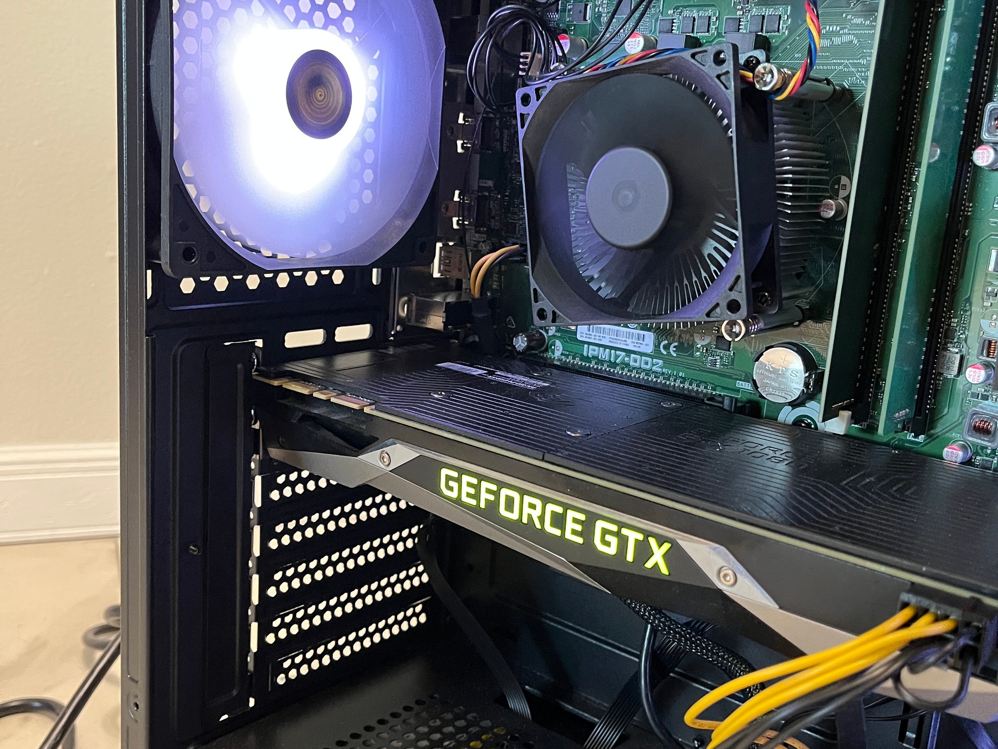 NVIDIA GTX 1080, Intel i7-6700, 12GB RAM, 870 GB Storage, High FPS Gaming PC w/ Wi-Fi + Bluetooth