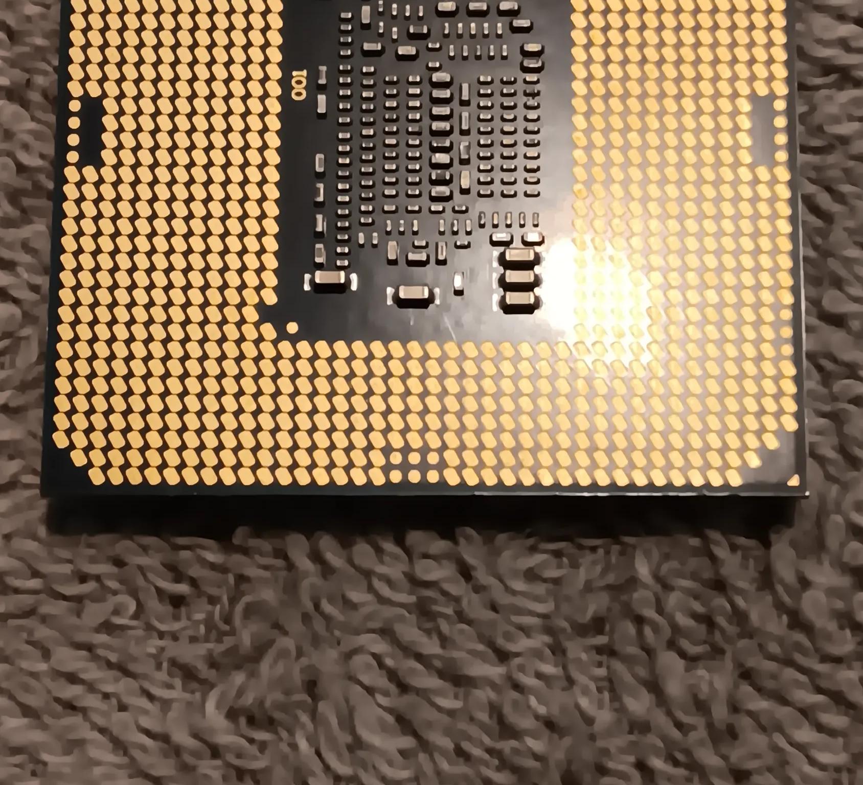 Intel "Confidential" QNET 3.6GHz (I3-8100???) Socket 1151 Processor