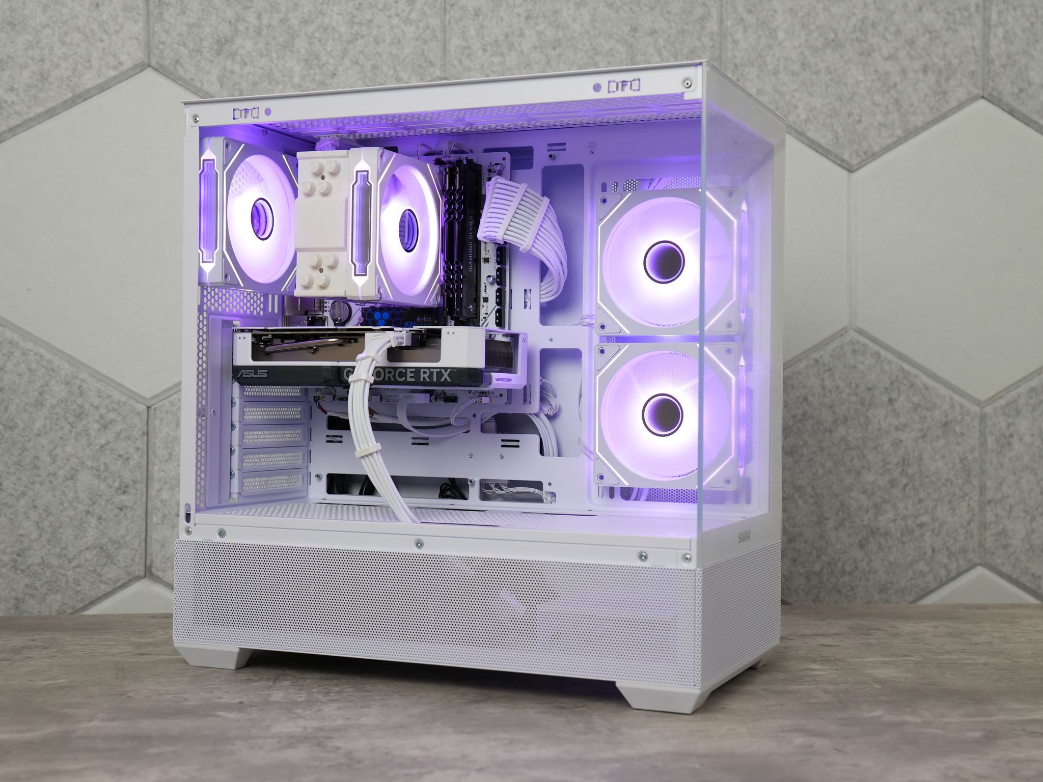 Gaming PC | RTX 4060 | RYZEN 7 2700X | 32GB RAM | 1TB SSD | WIN 11 |