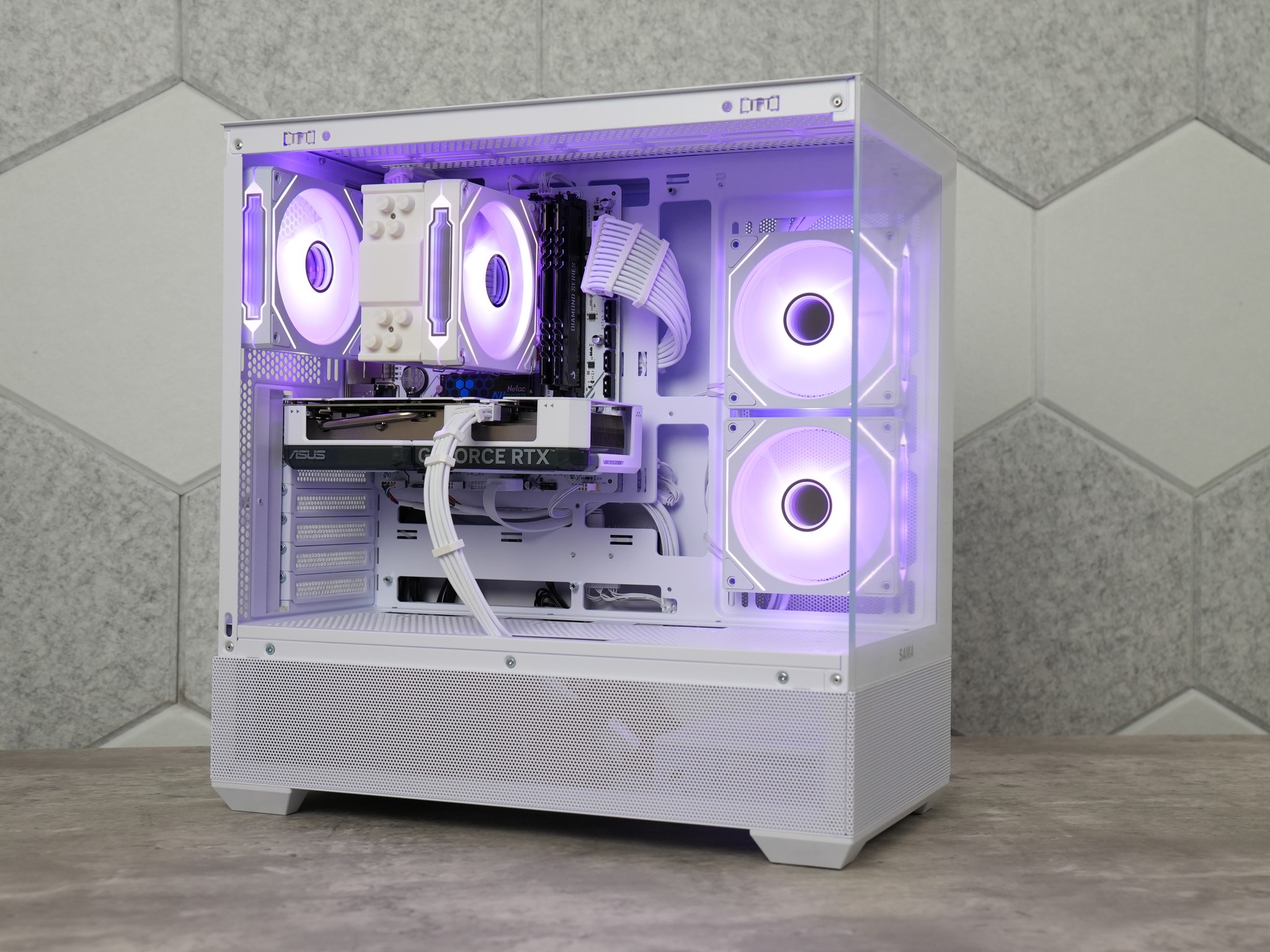 Gaming PC | RTX 4060 | RYZEN 7 2700X | 32GB RAM | 1TB SSD | WIN 11 |