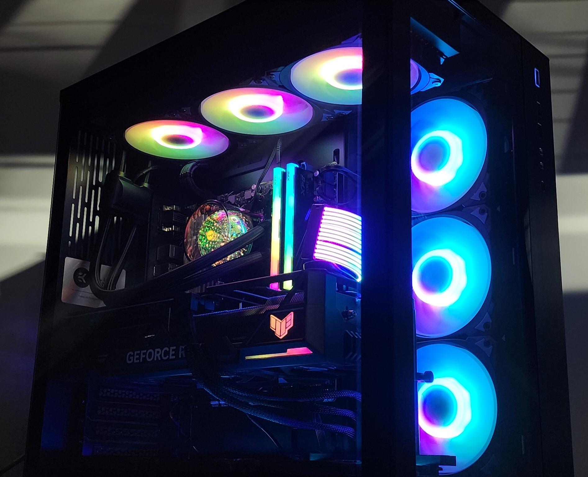 Gaming PC Ryzen 7 7800X3D 32GB RAM 2TB SSD RTX 4080 16GB Windows 11 Computer
