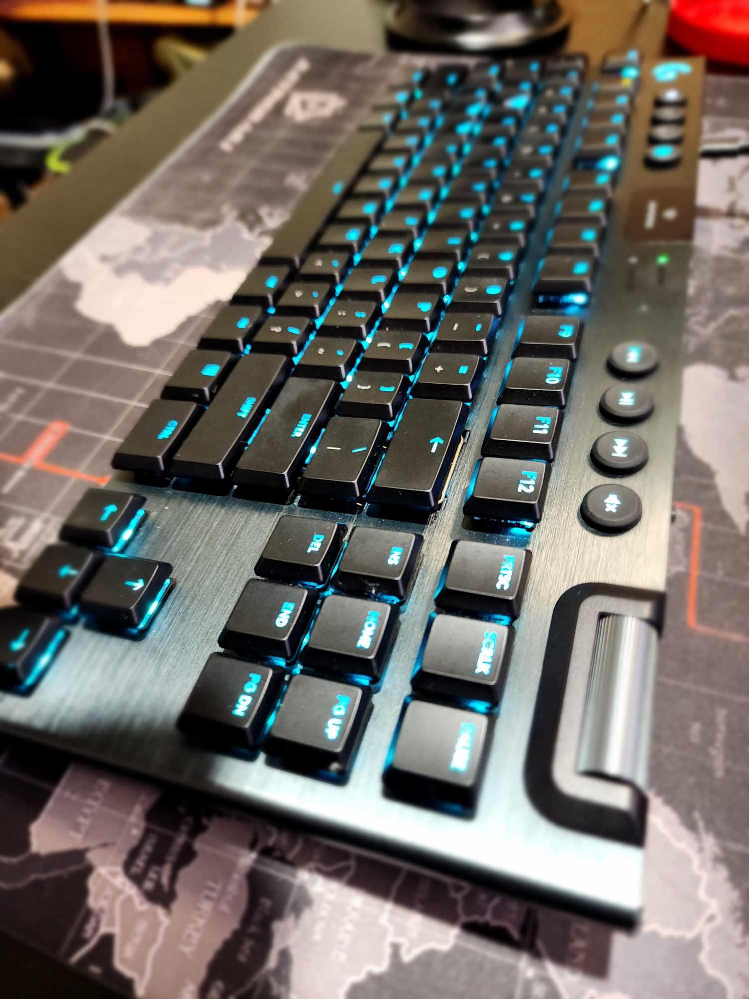 Logitech - G915 LIGHTSPEED TKL Mechanical GL Tactile Switch Gaming Keyboard