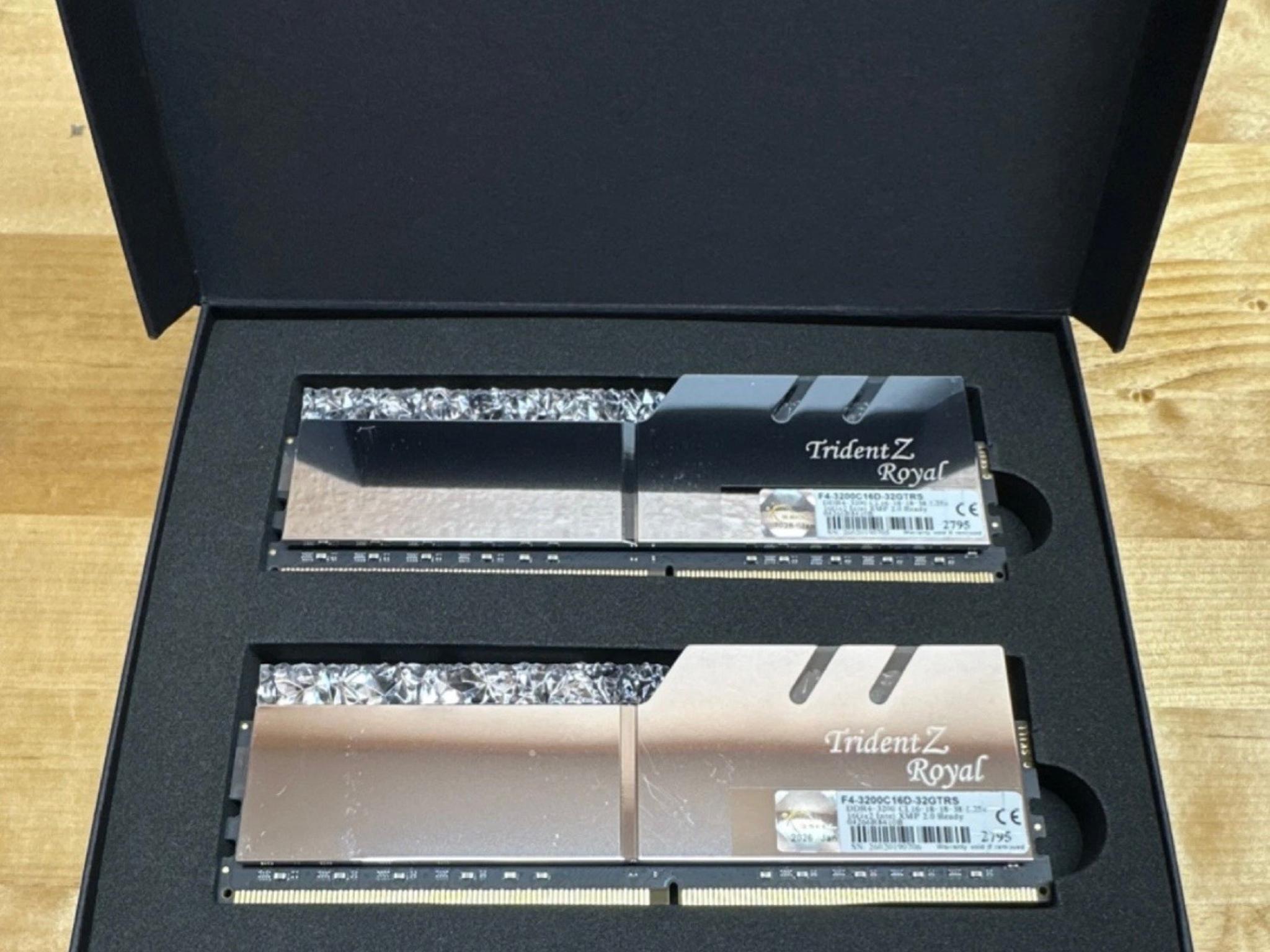 G.SKILL Trident Z Royal DDR4-3200 32GB (2x16GB) DIMM Intel XMP 2.0 RAM Kit